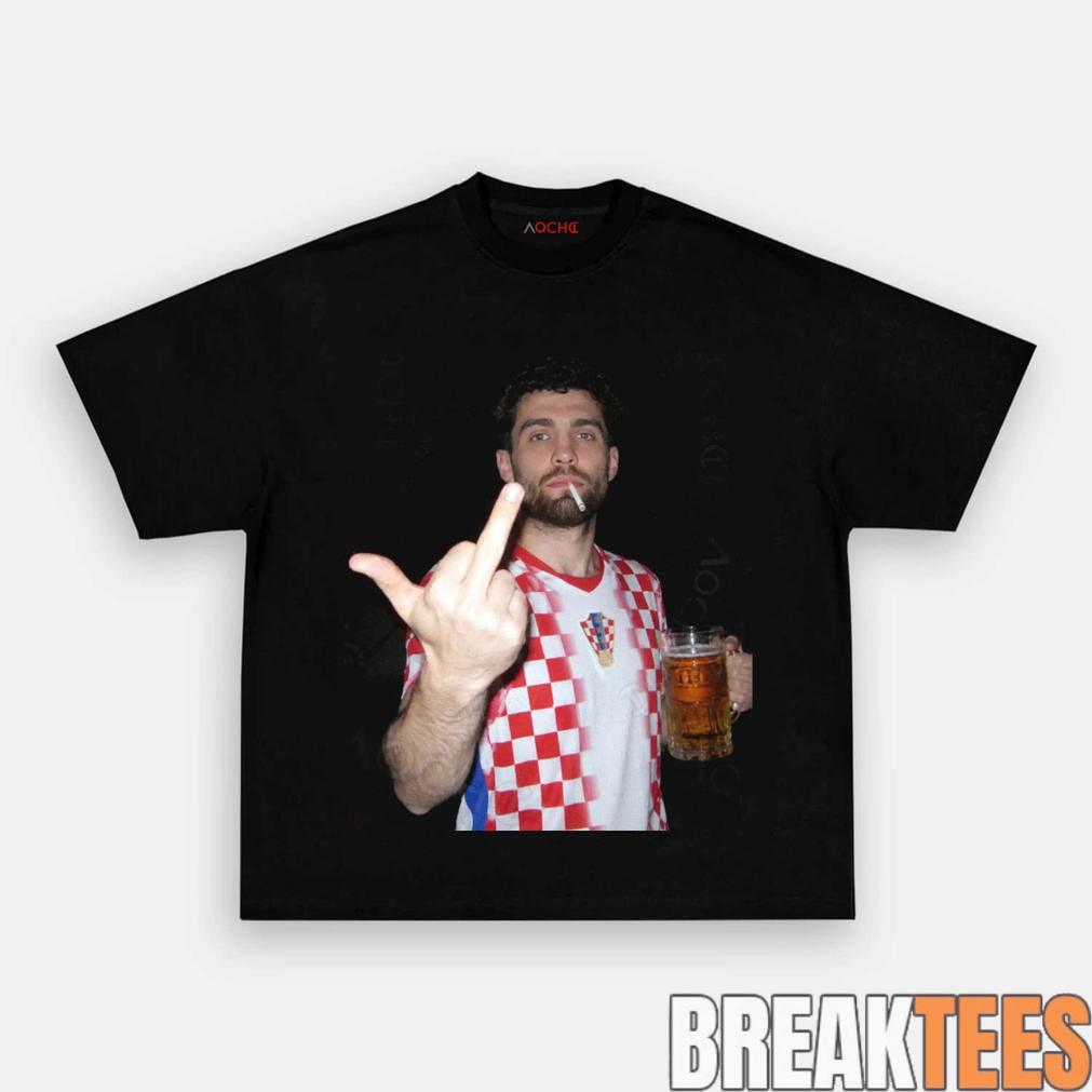 Croatia Wild Fan Moment T-Shirt Unisex T-shirt, Sweatshirt, Hoodie, Long Sleeve Tee - T-Shirt, Sweatshirt, Hoodie