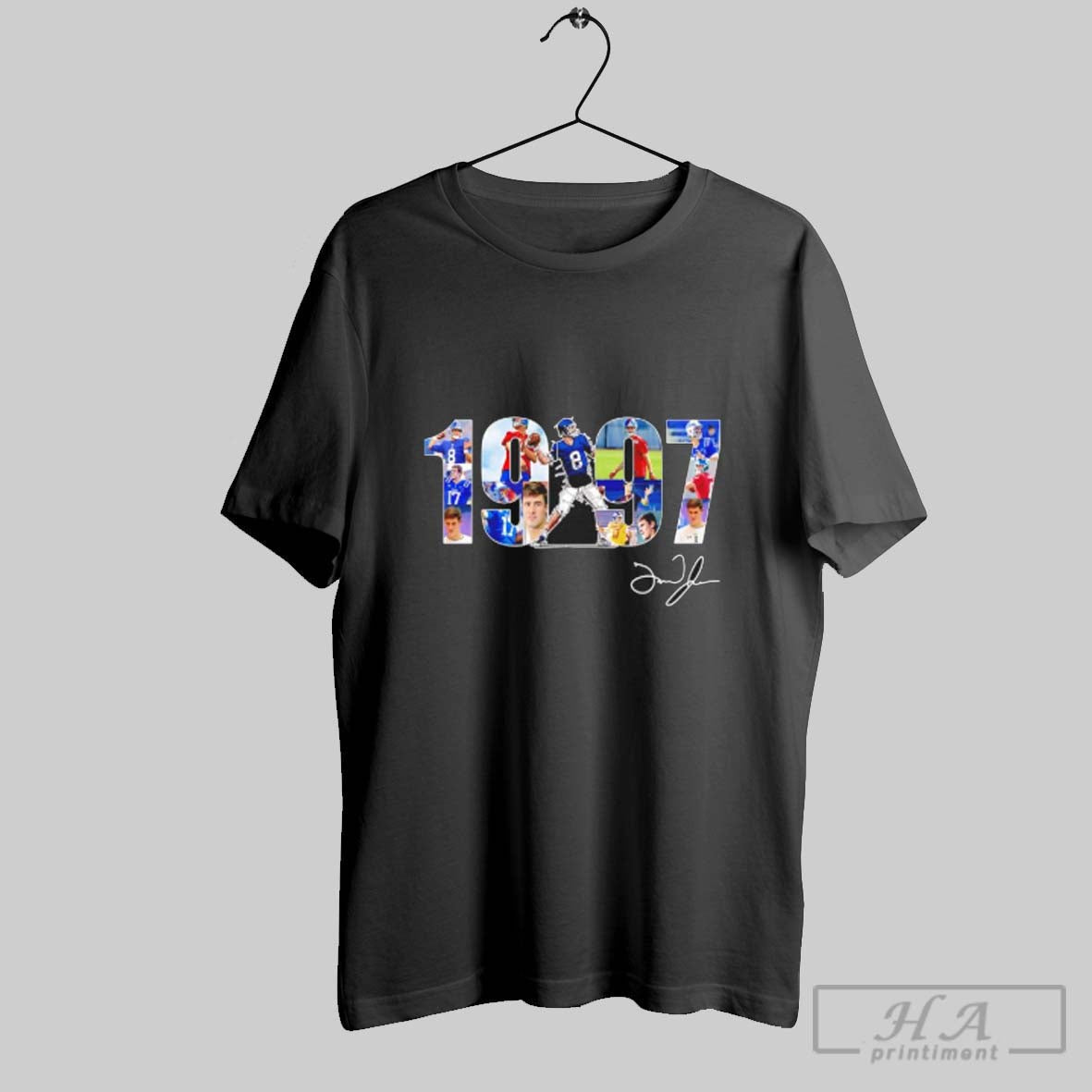 Official Daniel Jones 1997 Football Player Collage Signature T-Shirts, Hoodie, Sweatshirt - T-Shirt, Sweatshirt, Hoodie