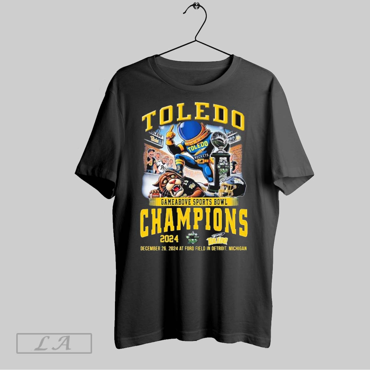 Official Toledo Rockets Gameabove Bowl Champions 2024 Celebrating Dec 26 2024 Mascots T-Shirts, Hoodie, Sweatshirt - T-Shirt, Sweatshirt, Hoodie