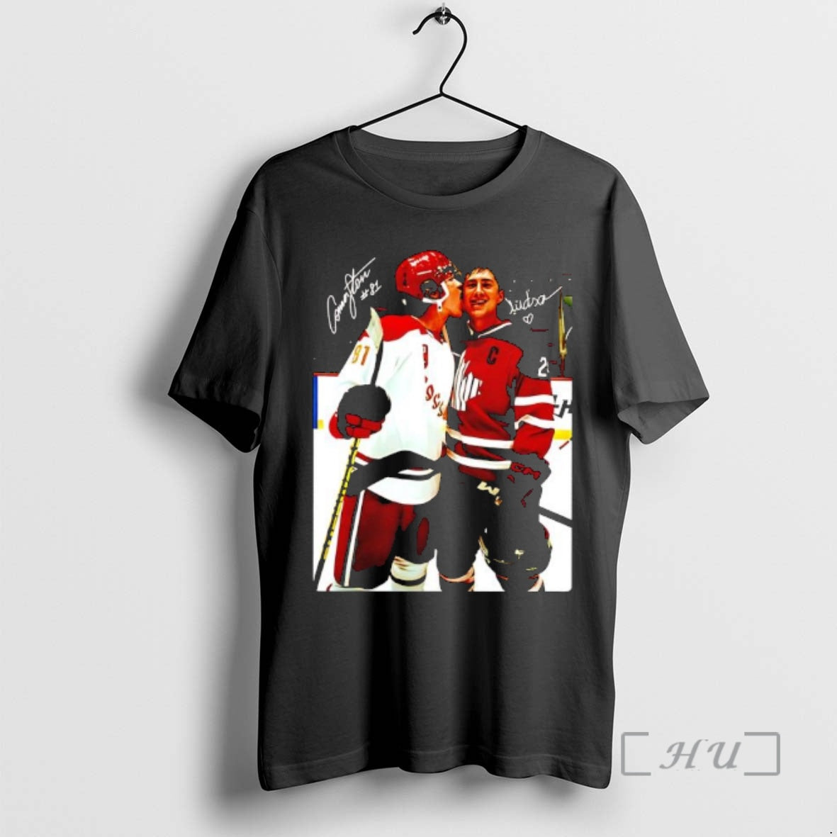 Officials Gay Loves Connor Storrie Hudson Williams Signatures T-Shirts, Hoodie, Sweatshirt - T-Shirt, Sweatshirt, Hoodie
