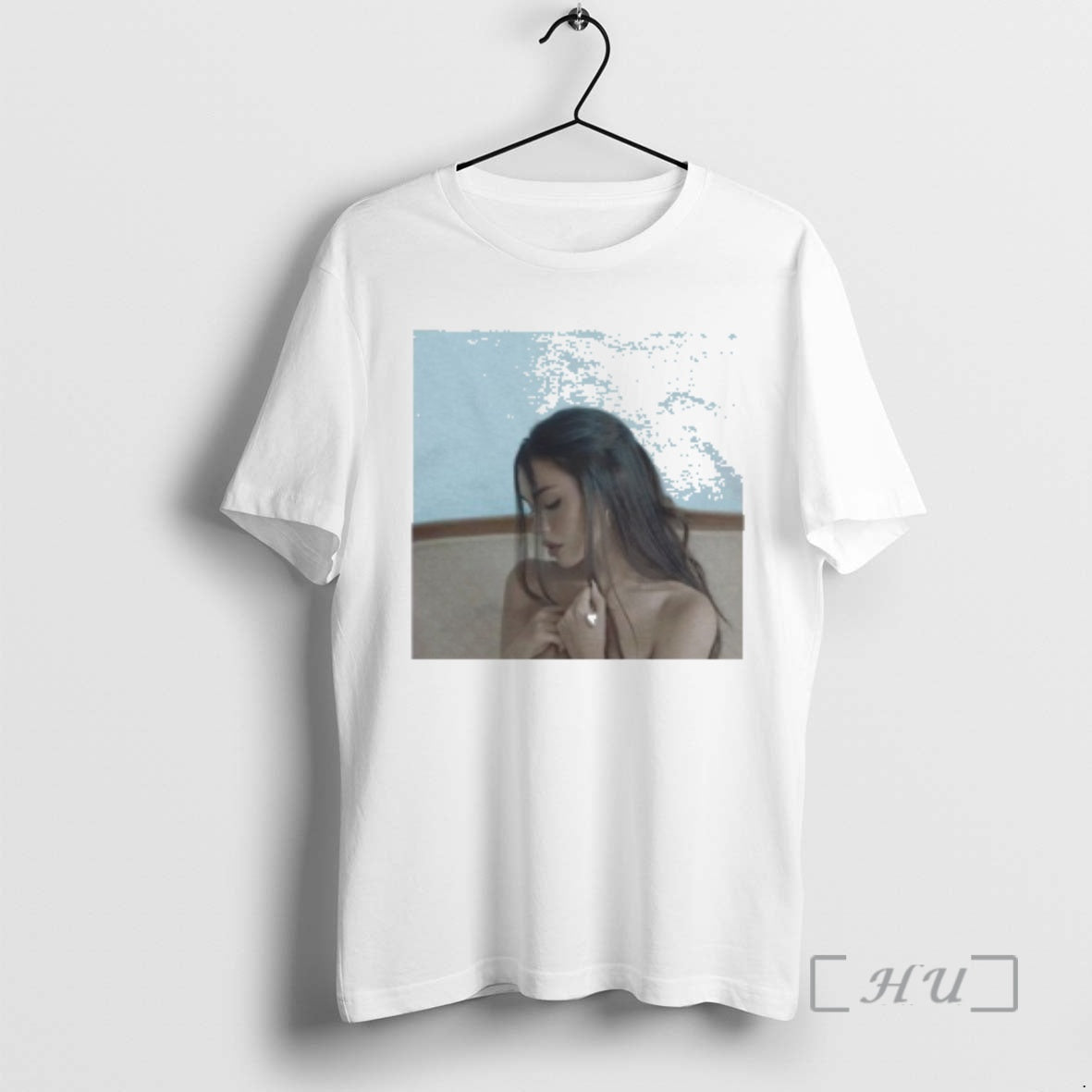 Officials Locket Madison Beer T-Shirts, Hoodie, Sweatshirt - T-Shirt, Sweatshirt, Hoodie