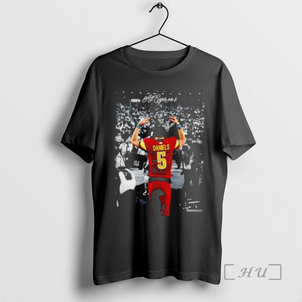 Officials Washington Commanders Jayden Daniels All Eyes 5 T-Shirts, Hoodie, Sweatshirt - T-Shirt, Sweatshirt, Hoodie