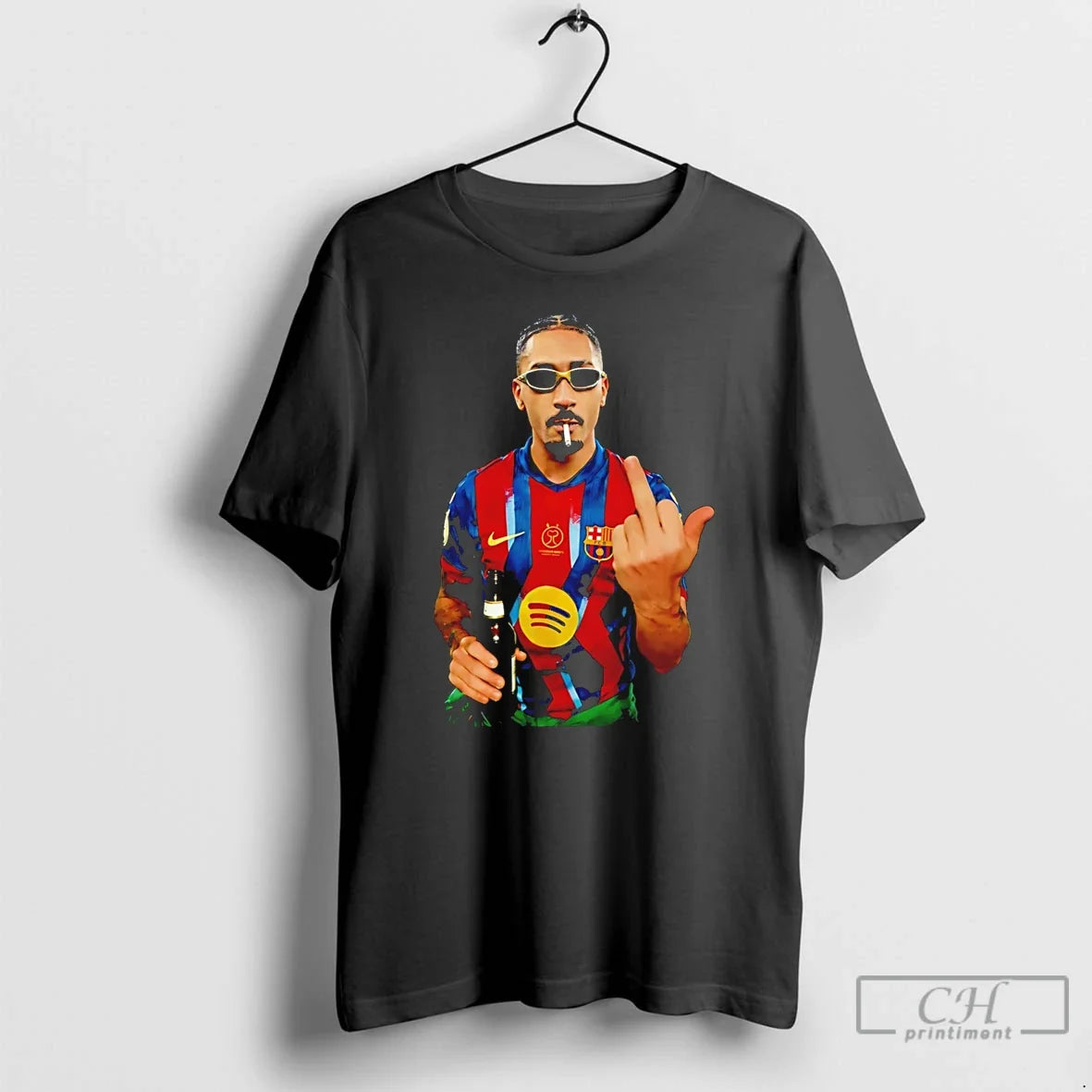 Raphinha Middle Finger Beer Barcelona Brasil T-Shirts, Hoodie, Sweatshirt - T-Shirt, Sweatshirt, Hoodie
