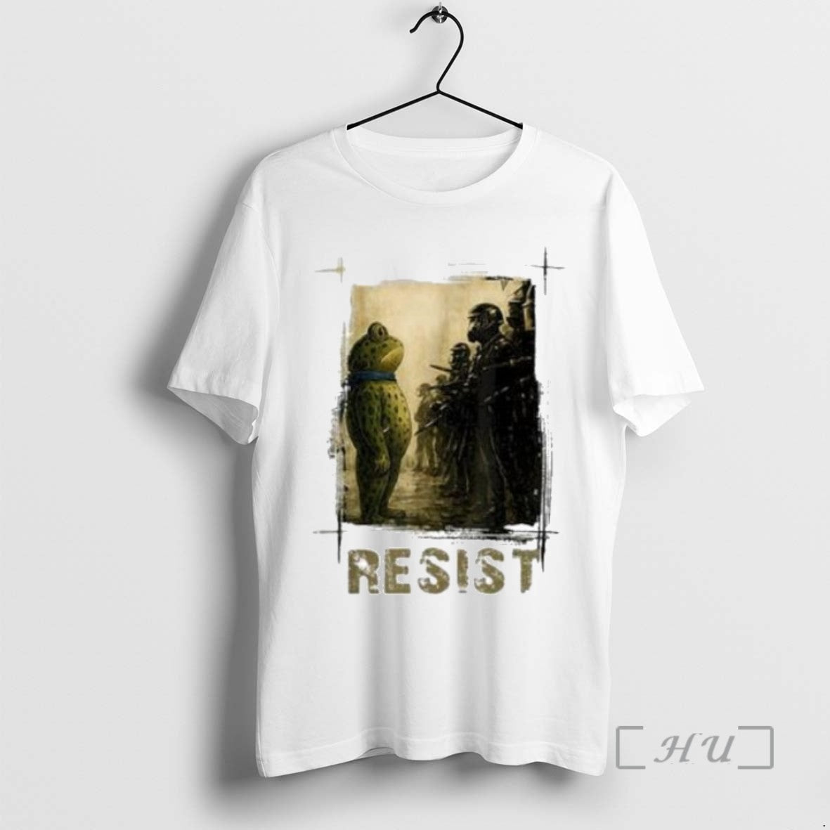 Trending Resist Frog Vs Police Powerful Protest Portland Frog 2025 T-Shirts, Hoodie, Sweatshirt - T-Shirt, Sweatshirt, Hoodie