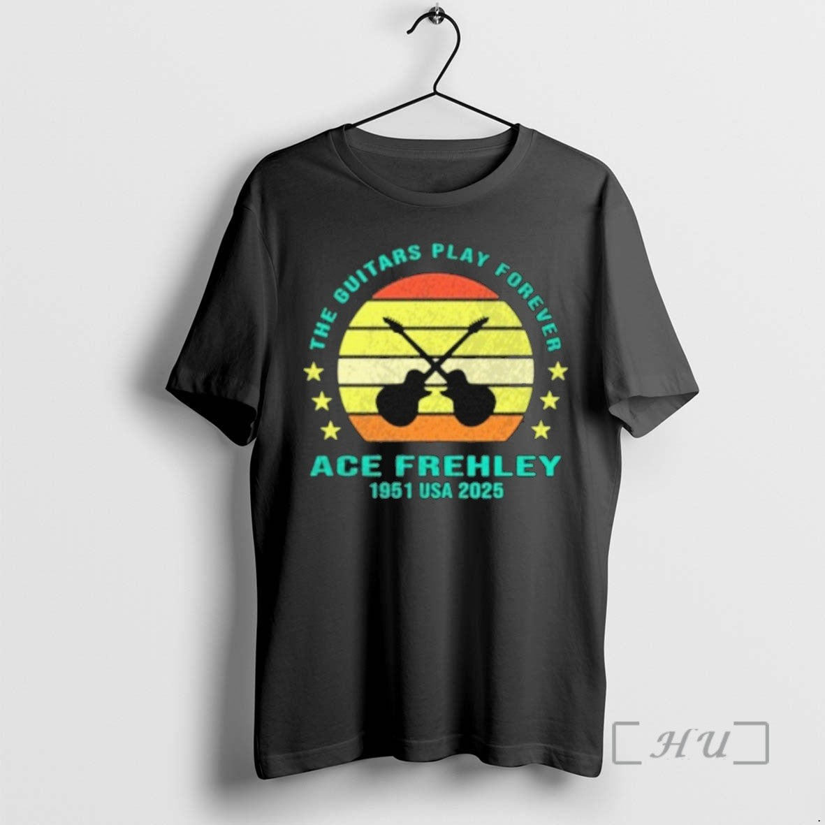 Trending Guitars Play Forever Ace Frehley 1951 Usa 2025 Music T-Shirts, Hoodie, Sweatshirt - T-Shirt, Sweatshirt, Hoodie