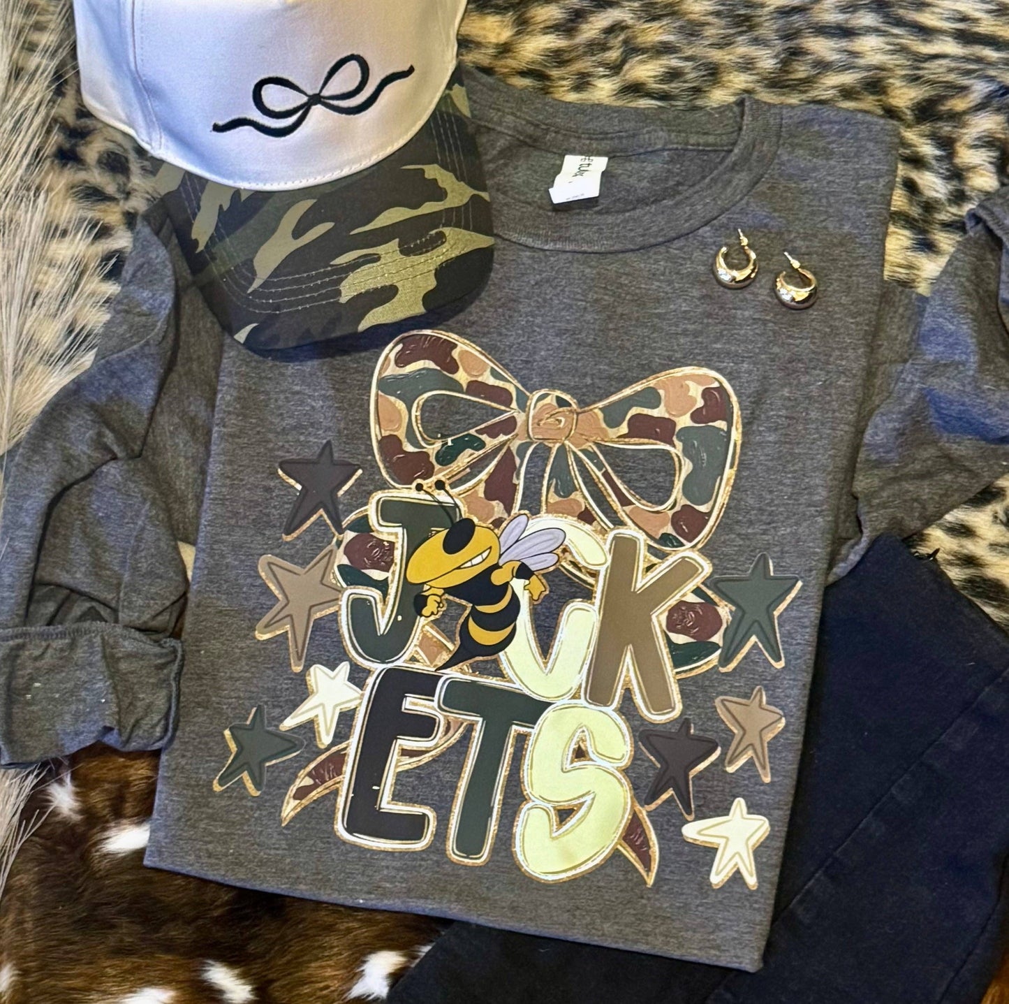 Jackets Camo Bow Tee / Long Sleeve Unisex T-shirt, Sweatshirt, Hoodie, Long Sleeve Tee - T-Shirt, Sweatshirt, Hoodie
