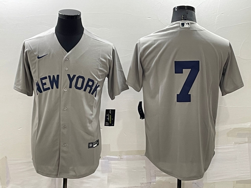 Men's New York Yankees Mickey Mantle #7 Gray Replica Player Name Jersey baseball jersey product view 1