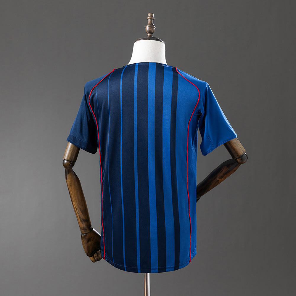 Barcelona 04/05 Away Retro Jersey sports jersey product view 2
