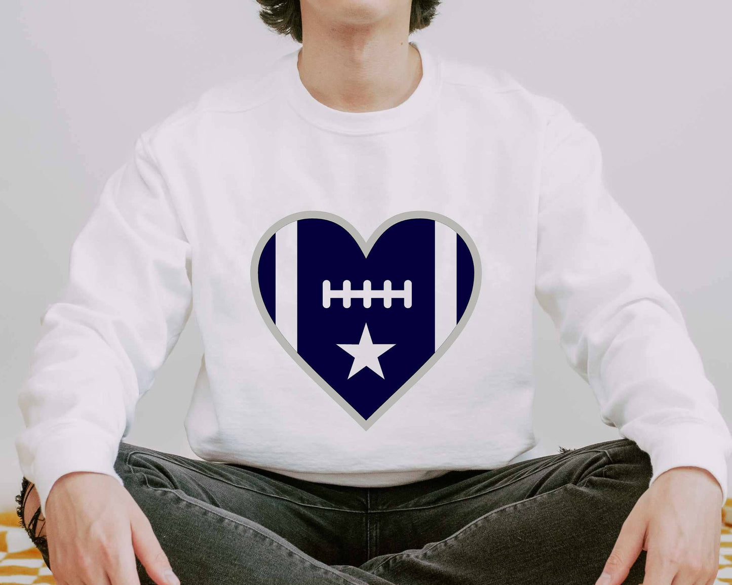 Dallas Football Vintage Crewneck Sweatshirt Unisex T-shirt, Sweatshirt, Hoodie, Long Sleeve Tee - T-Shirt, Sweatshirt, Hoodie