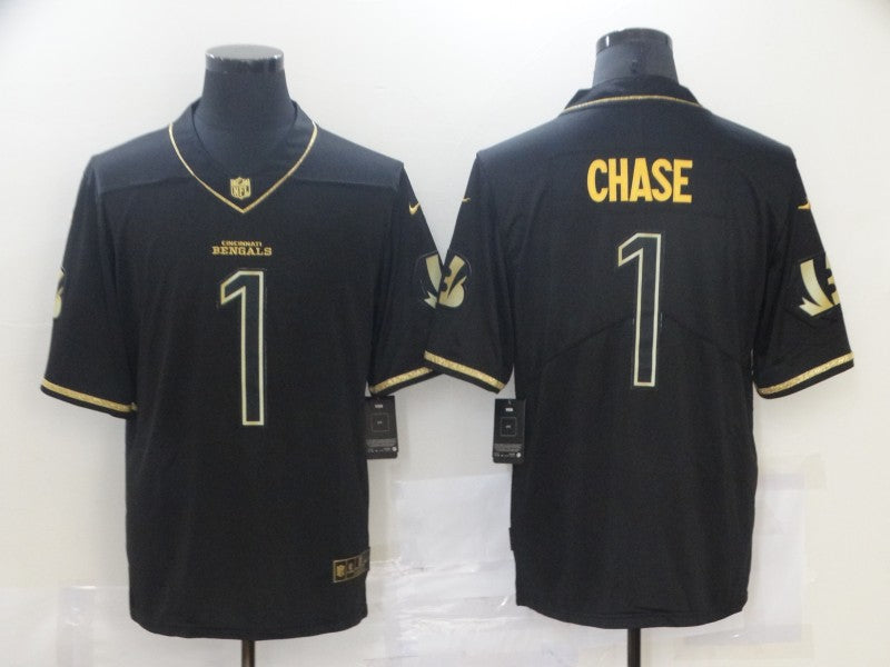 Men's Cincinnati Bengals Ja'Marr Chase #1 Black Game Player Jersey1 football jersey product view 1