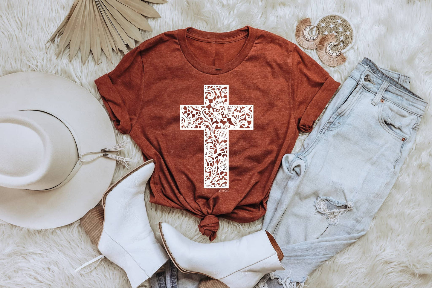 Lace Cross Rust Bella Vintage Faith Top Selling Graphic Tee Unisex T-shirt, Sweatshirt, Hoodie, Long Sleeve Tee - T-Shirt, Sweatshirt, Hoodie