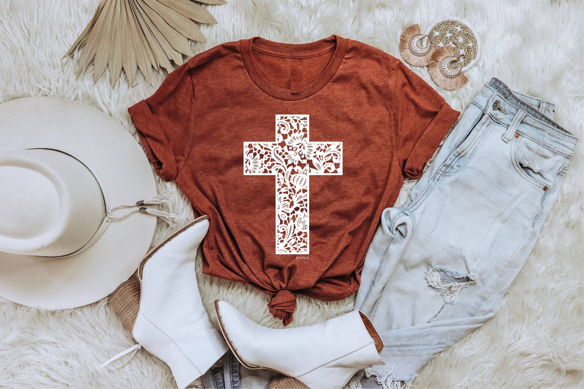 Lace Cross Rust Bella Vintage Faith Top Selling Graphic Tee Unisex T-shirt, Sweatshirt, Hoodie, Long Sleeve Tee - T-Shirt, Sweatshirt, Hoodie