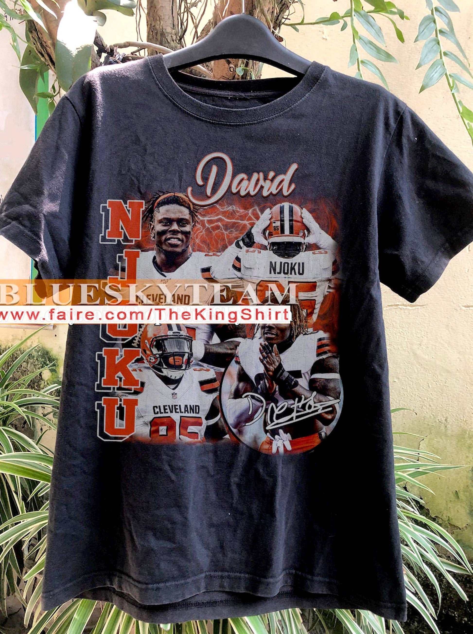 Vintage 90s David Njoku T-Shirt Retro Football Gift Tee Unisex T-shirt, Sweatshirt, Hoodie, Long Sleeve Tee - T-Shirt, Sweatshirt, Hoodie