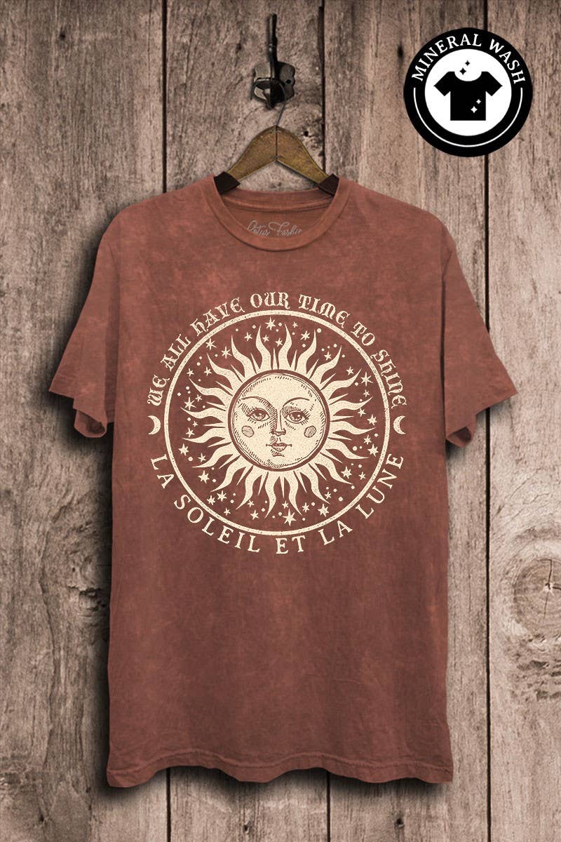 La Soleil Et La Lune Graphic Top Unisex T-shirt, Sweatshirt, Hoodie, Long Sleeve Tee - T-Shirt, Sweatshirt, Hoodie