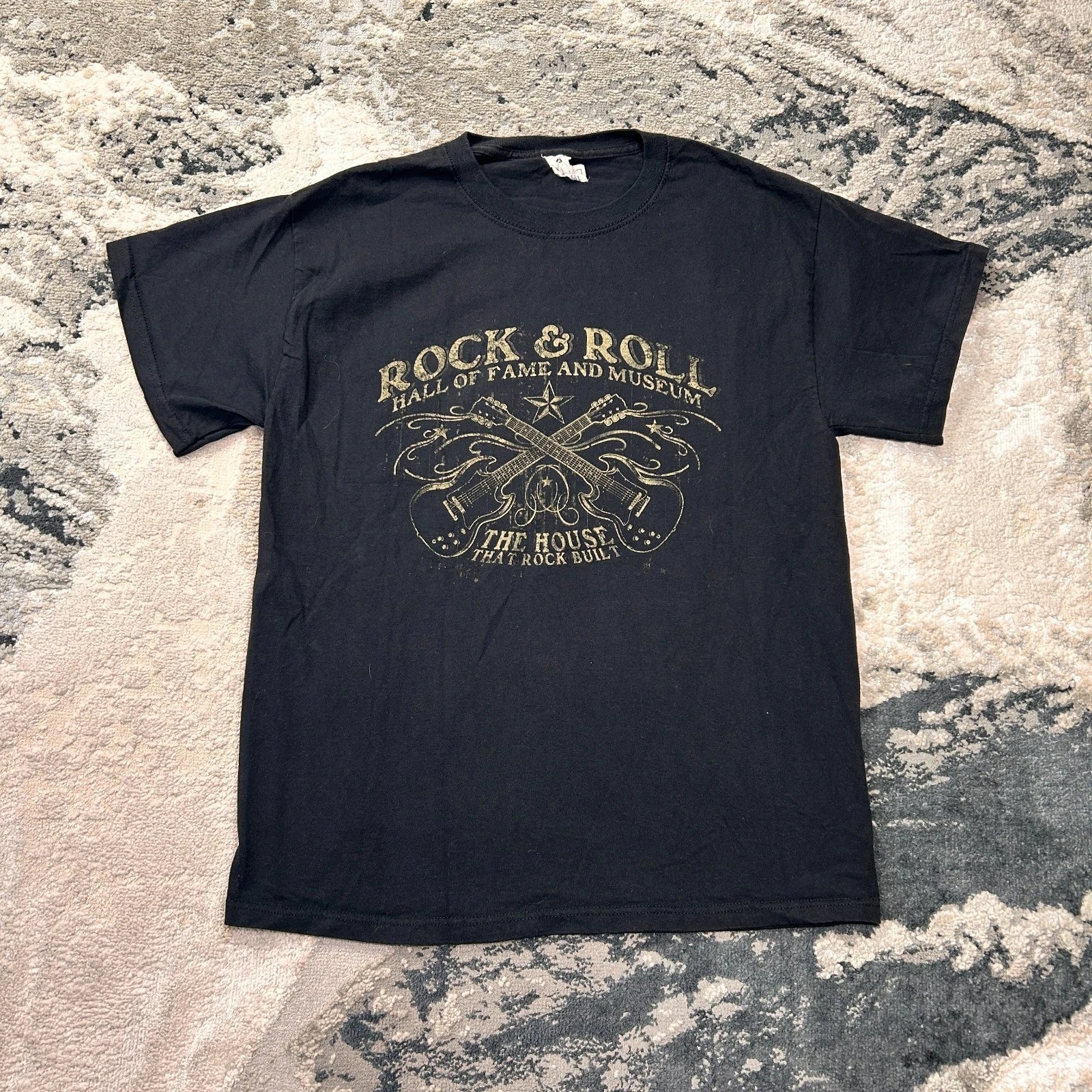 Delta Grunge Mens Medium Black Cotton Rock & Roll Hall Of Fame And Museum Y2k Unisex T-shirt, Sweatshirt, Hoodie, Long Sleeve Tee - T-Shirt, Sweatshirt, Hoodie