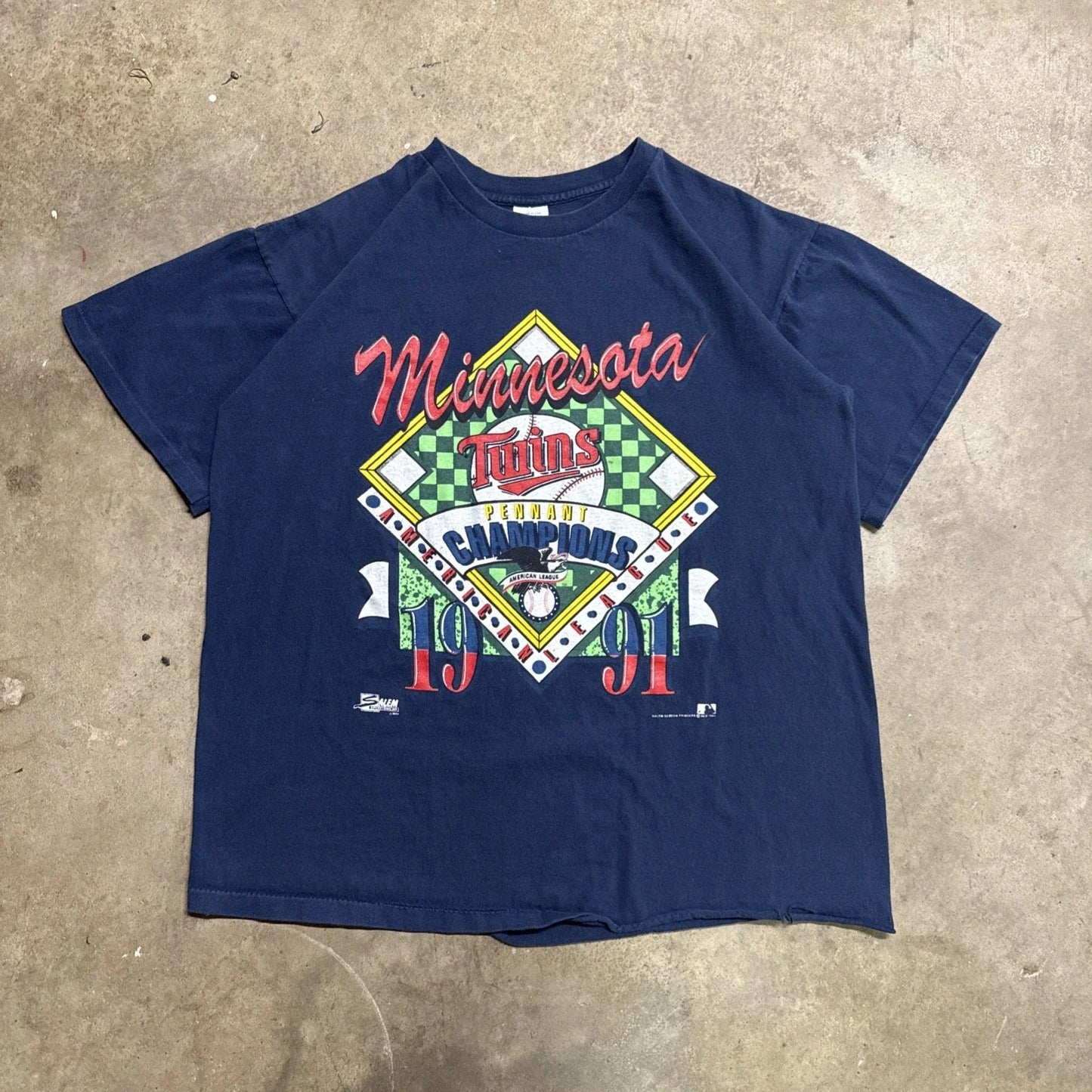 Vintage Minnesota Twins Shirt Mens XL Navy 90s USA Salem Baseball MLB 1991 World Unisex T-shirt, Sweatshirt, Hoodie, Long Sleeve Tee - T-Shirt, Sweatshirt, Hoodie