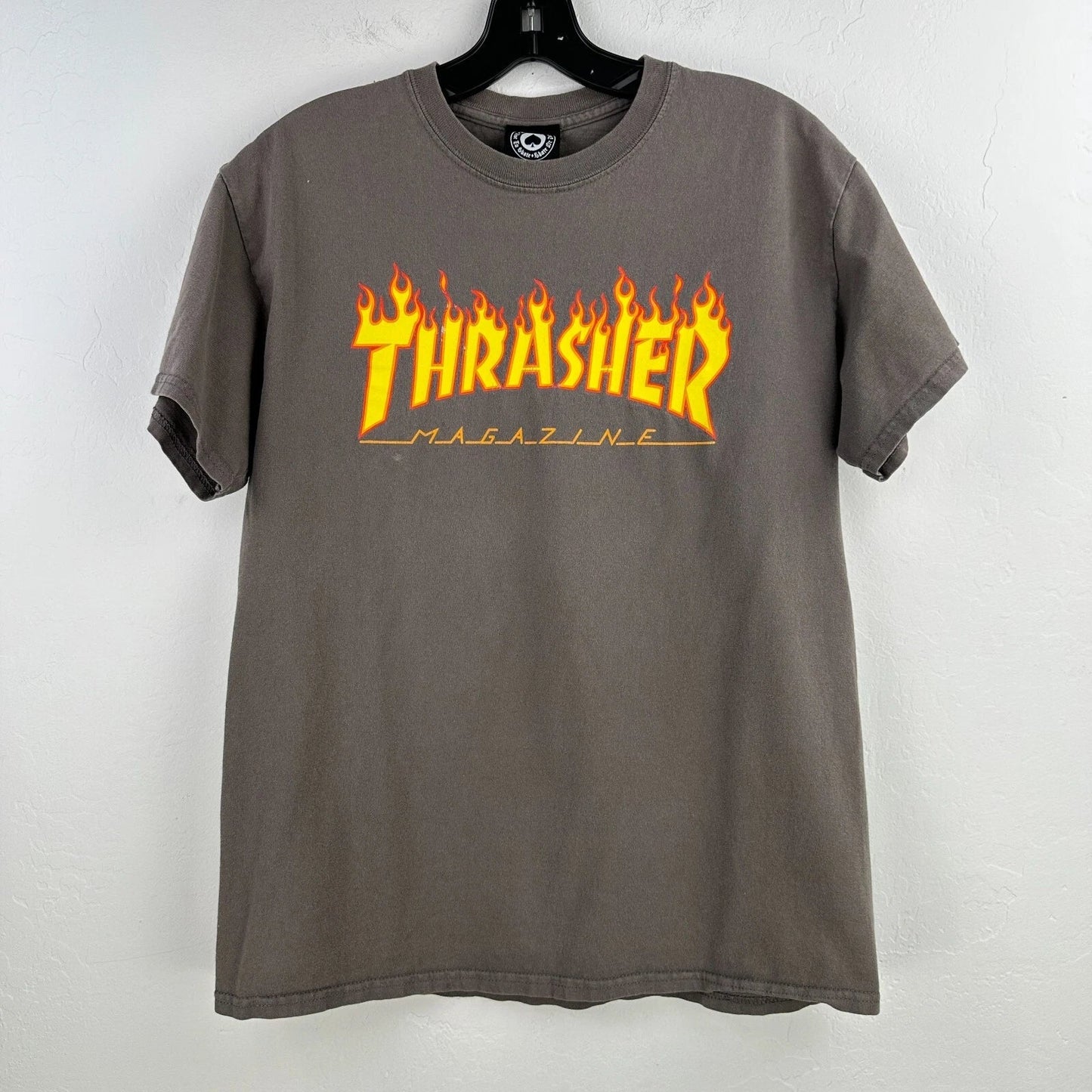 Thrasher Tshirt Mens Medium Gray Tee Streetwear Skate Grunge Flames Mall Goth Unisex T-shirt, Sweatshirt, Hoodie, Long Sleeve Tee - T-Shirt, Sweatshirt, Hoodie