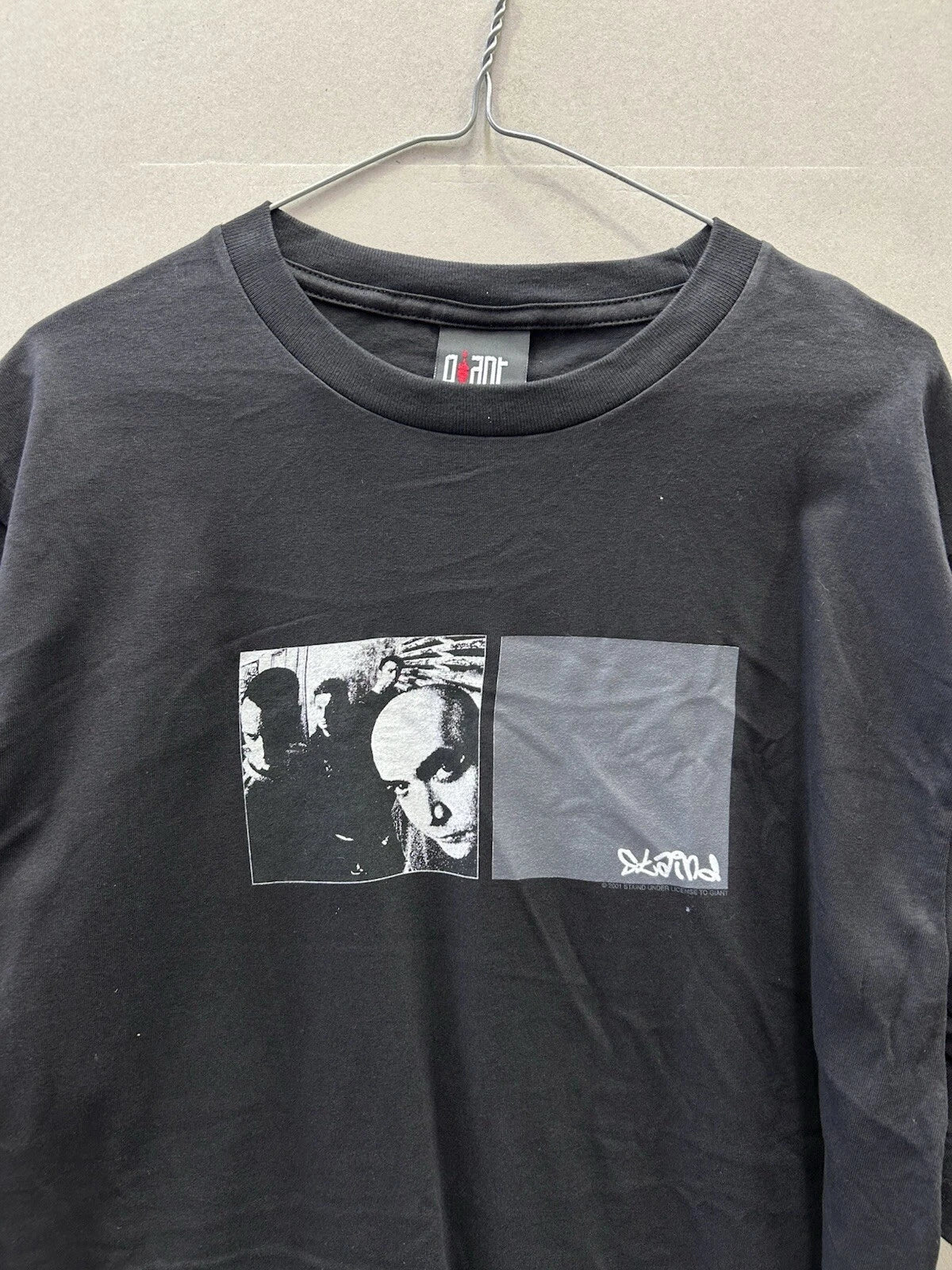 Vintage 2001 Staind Rock Band Giant Tag Size Large Black T-Shirt Rare Back Hit Unisex T-shirt, Sweatshirt, Hoodie, Long Sleeve Tee - T-Shirt, Sweatshirt, Hoodie