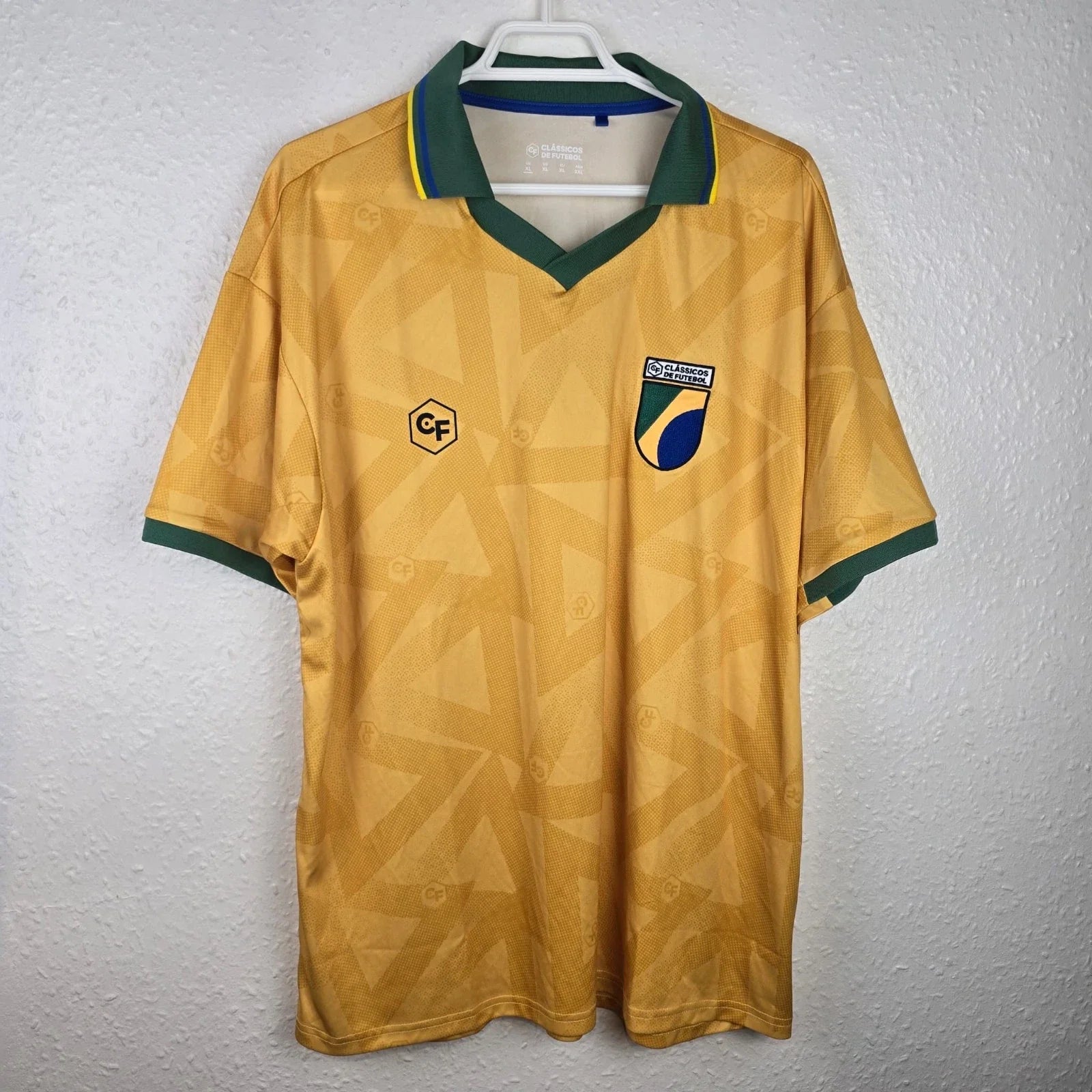 Classicos de Futebol Brazil Style Football Shirt Yellow XL Retro Soccer Jersey Unisex T-shirt, Sweatshirt, Hoodie, Long Sleeve Tee - T-Shirt, Sweatshirt, Hoodie