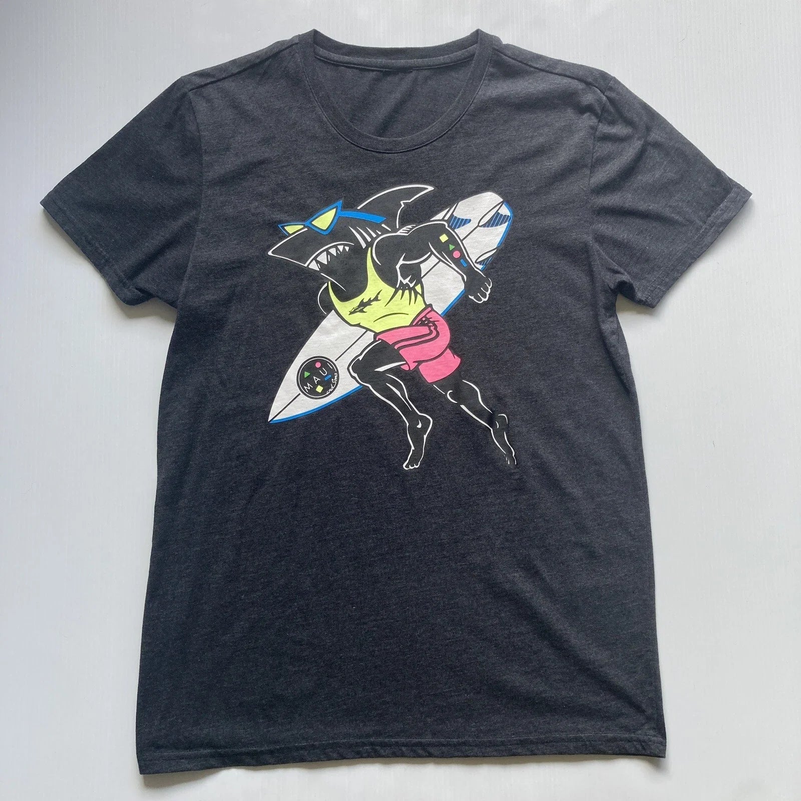 Maui And Sons Surfing Shark T-shirt Dark Grey Y2K 2000s Surf Unisex T-shirt, Sweatshirt, Hoodie, Long Sleeve Tee - T-Shirt, Sweatshirt, Hoodie
