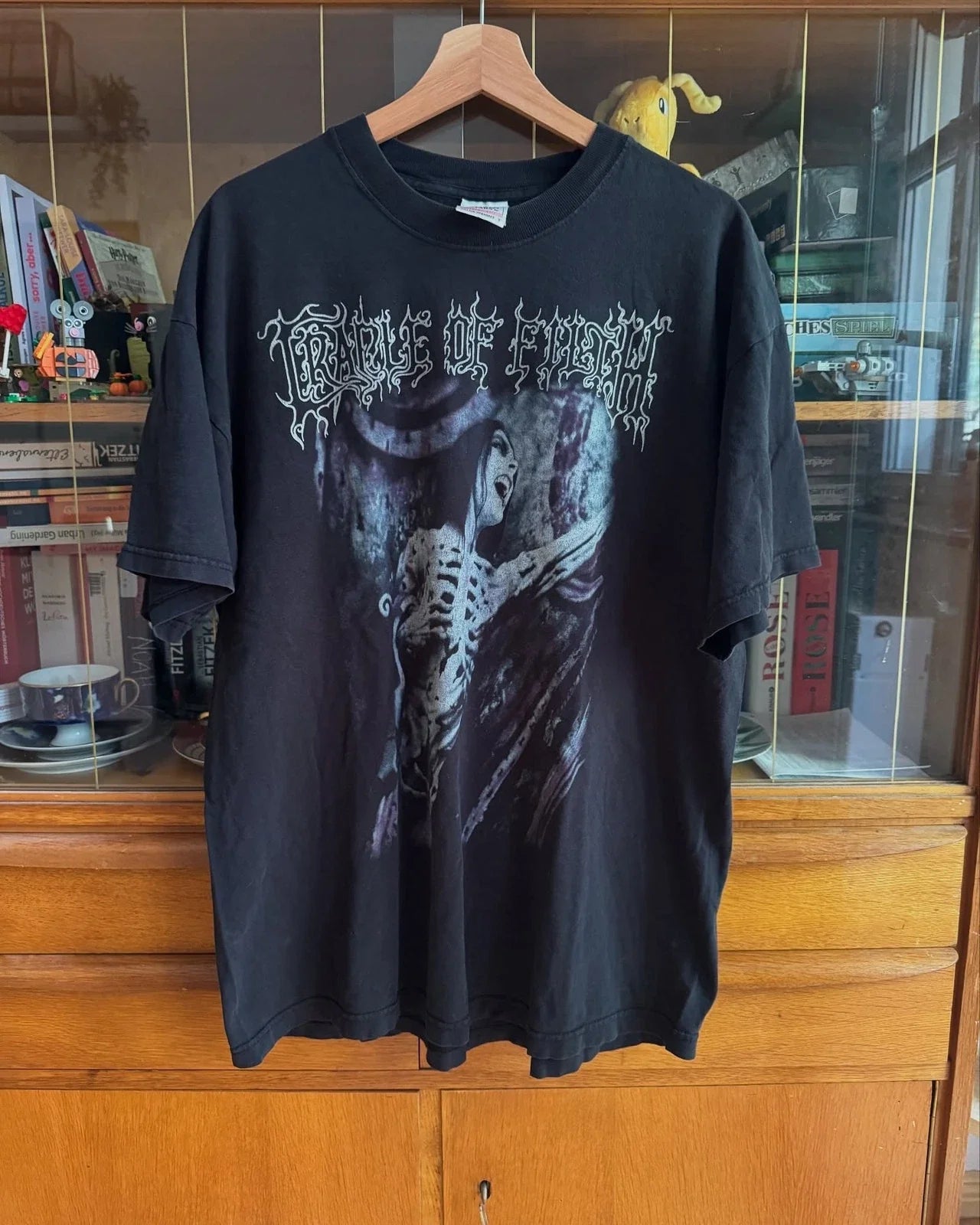 Vintage Cradle Of Filth "Total Fuc king Darkness" T-shirt Tee Reprint Unisex T-shirt, Sweatshirt, Hoodie, Long Sleeve Tee - T-Shirt, Sweatshirt, Hoodie