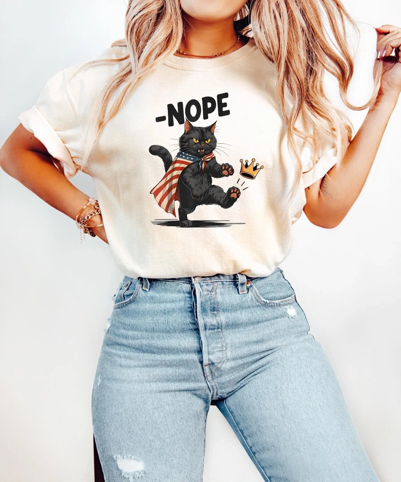 No Kings in America Black Cat Hoodies, No Kings Shirt, Funny Political Meme T-Sh Unisex T-shirt, Sweatshirt, Hoodie, Long Sleeve Tee - T-Shirt, Sweatshirt, Hoodie