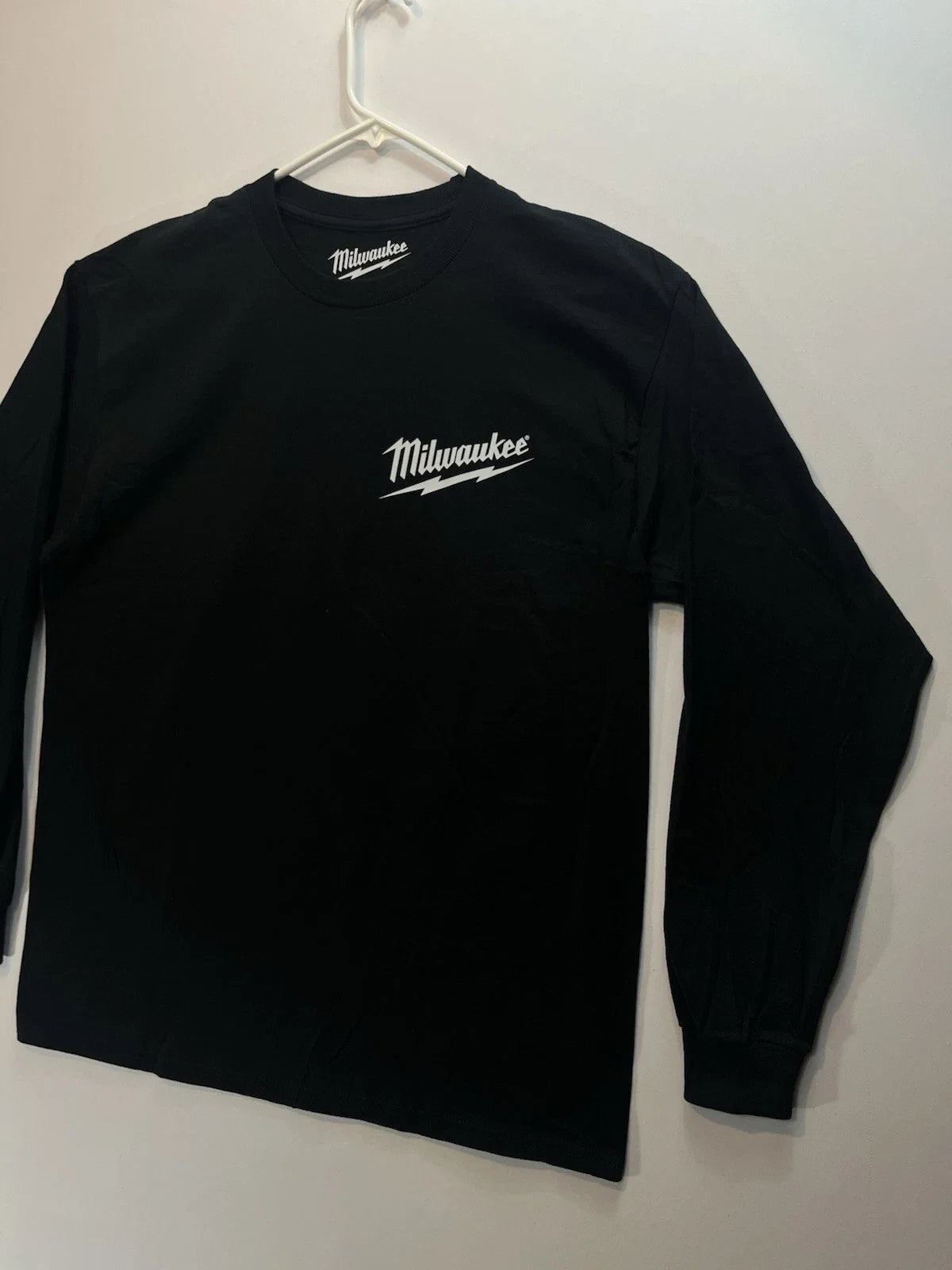 Milwaukee Black Long-Sleeve T-Shirt (New Condition) M18 Heavy Duty Power Tools Unisex T-shirt, Sweatshirt, Hoodie, Long Sleeve Tee - T-Shirt, Sweatshirt, Hoodie