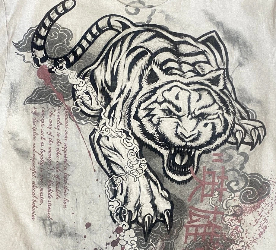 Y2K Streetwear Tiger Graphic T-Shirt XL Kanji Art White Cotton Tee Unisex T-shirt, Sweatshirt, Hoodie, Long Sleeve Tee - T-Shirt, Sweatshirt, Hoodie