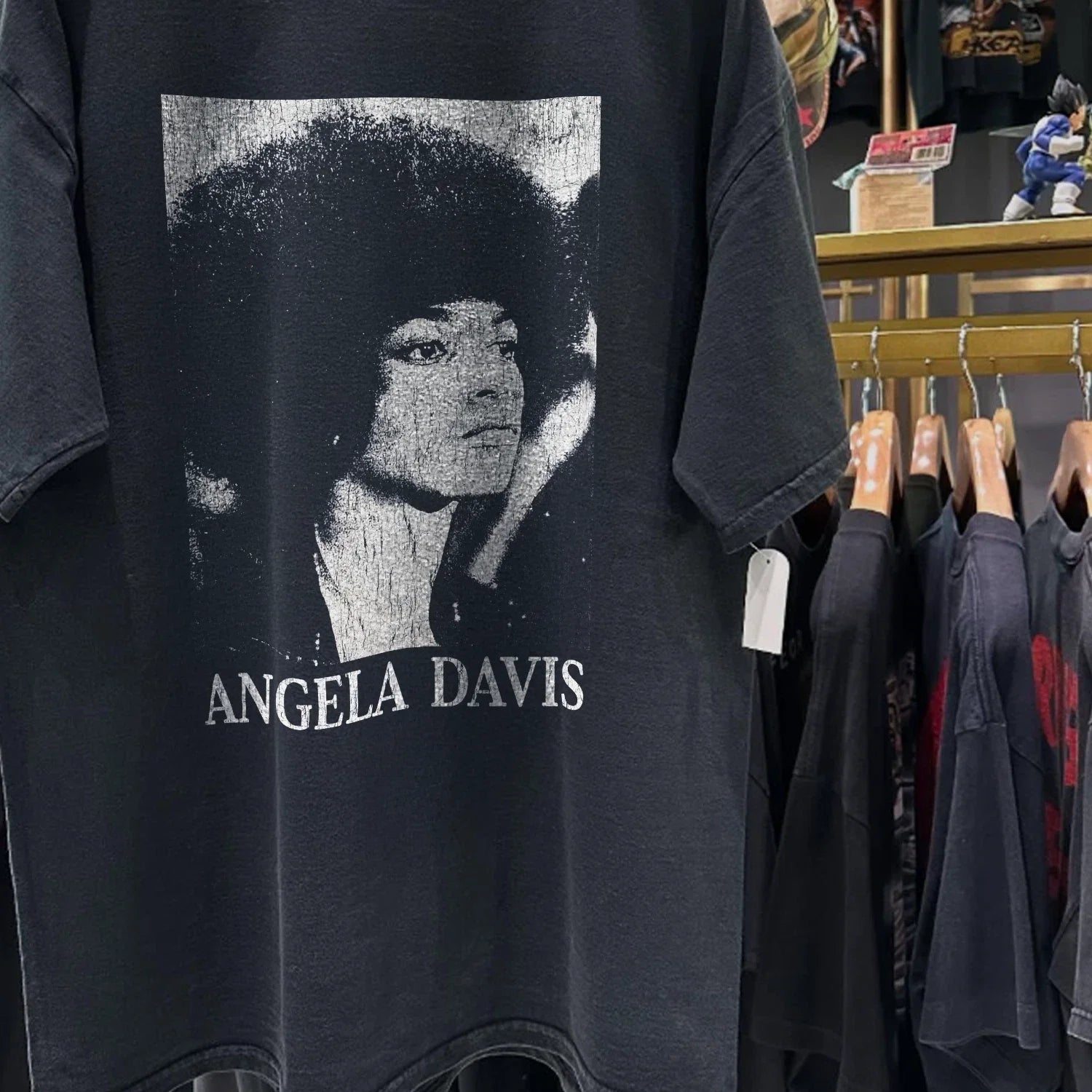 1998 Angela Davis Classic T-Shirt Black XL Unisex T-shirt, Sweatshirt, Hoodie, Long Sleeve Tee - T-Shirt, Sweatshirt, Hoodie