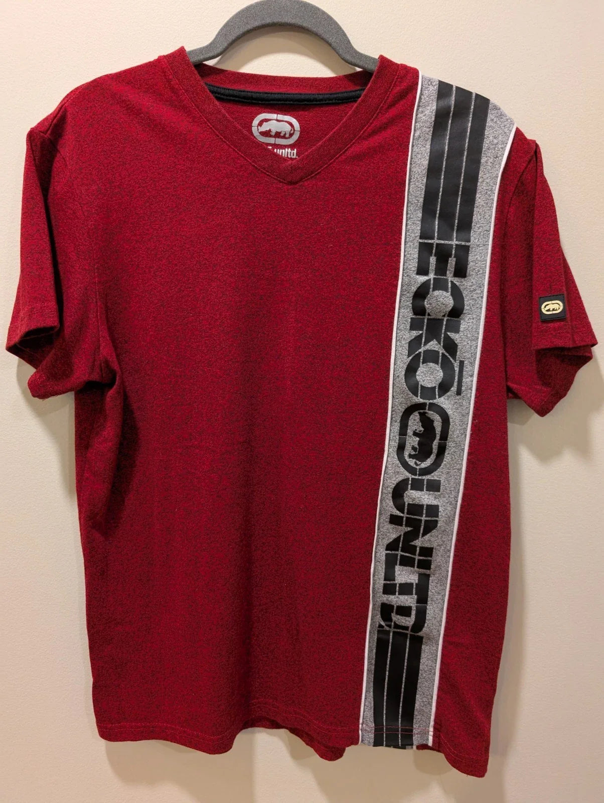 Ecko Size Medium T-Shirt Men's Red Y2K 90s Look Skater Style V-Neck Street wear Unisex T-shirt, Sweatshirt, Hoodie, Long Sleeve Tee - T-Shirt, Sweatshirt, Hoodie