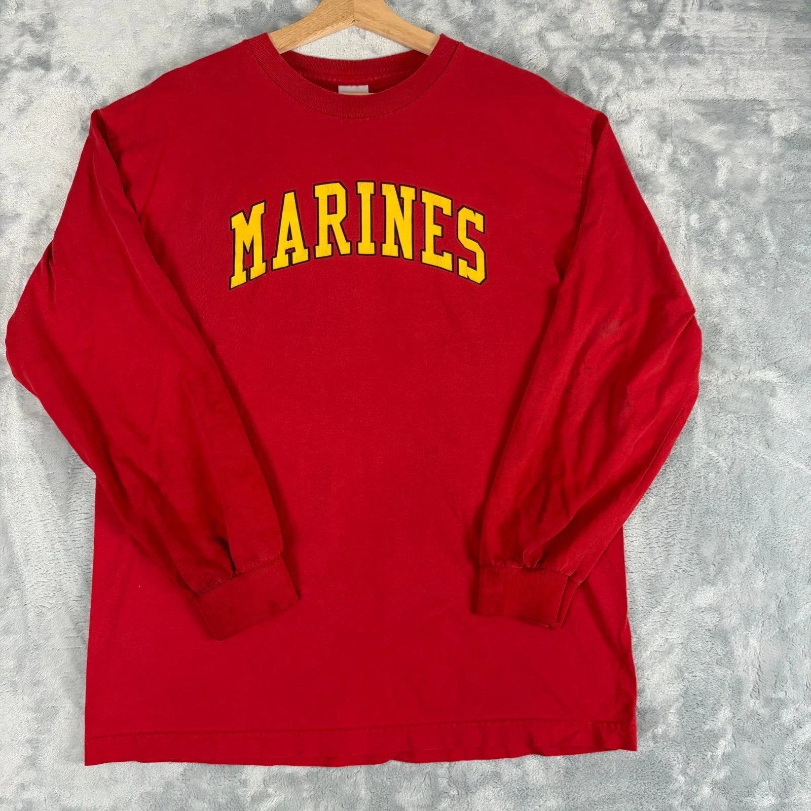 Marines Vintage Y2K Spellout Graphic Tee Mens Large Long Sleeve Red Thrashed Unisex T-shirt, Sweatshirt, Hoodie, Long Sleeve Tee - T-Shirt, Sweatshirt, Hoodie