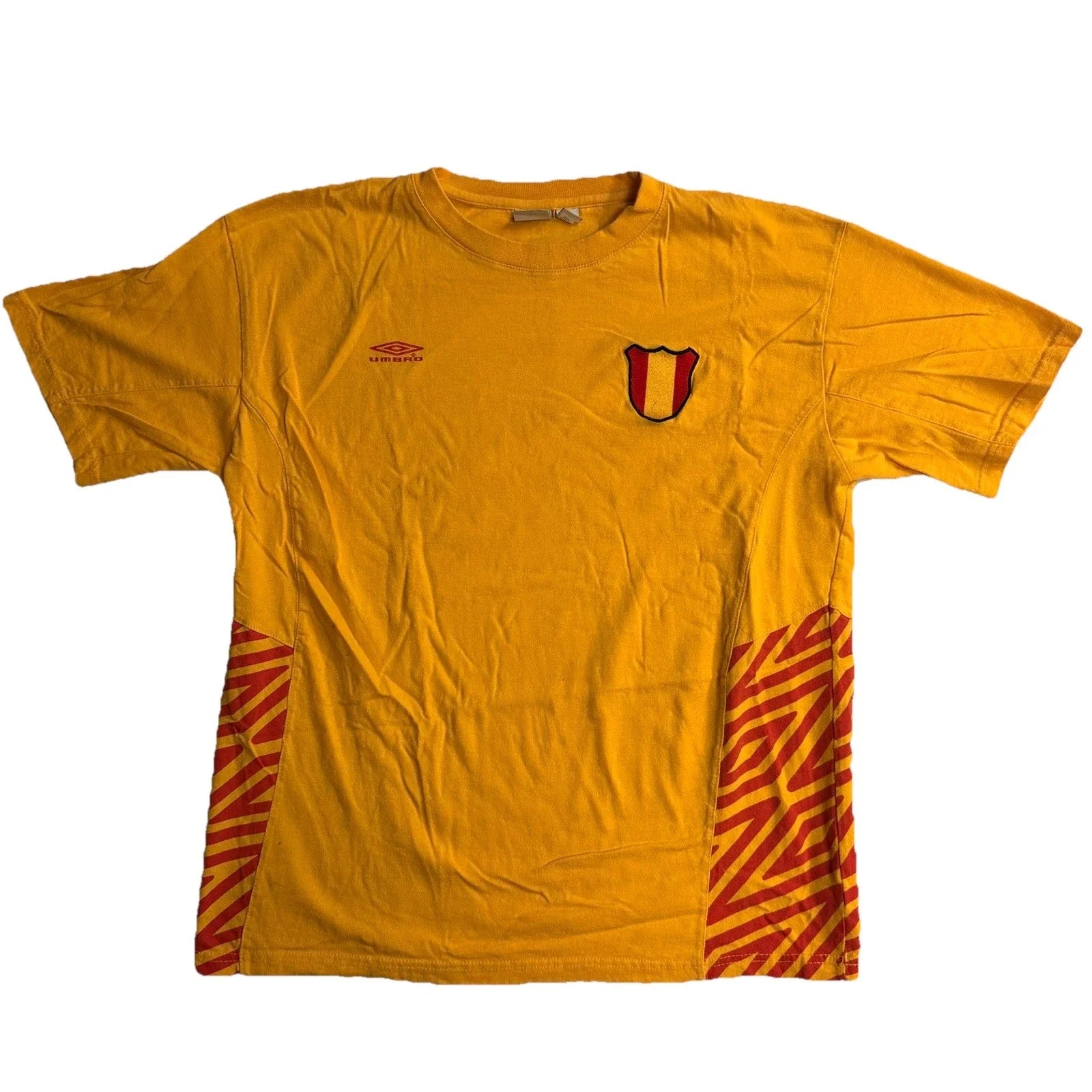 Vintage Y2k Umbro Spain Futbol Soccer T Shirt Yellow Red Large Unisex T-shirt, Sweatshirt, Hoodie, Long Sleeve Tee - T-Shirt, Sweatshirt, Hoodie