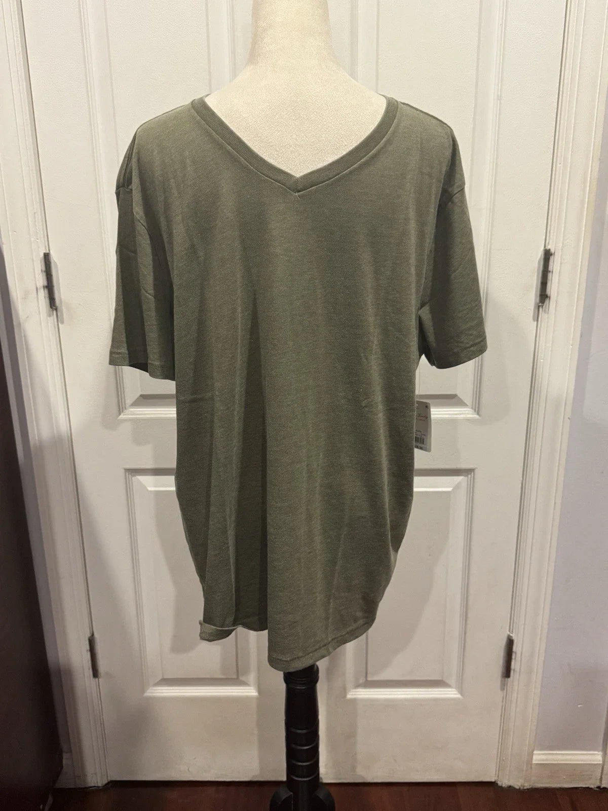 Lucky Brand Venice 2XL Burnout T Shirt Men V Neck Short Sleeve Olive Green Unisex T-shirt, Sweatshirt, Hoodie, Long Sleeve Tee - T-Shirt, Sweatshirt, Hoodie