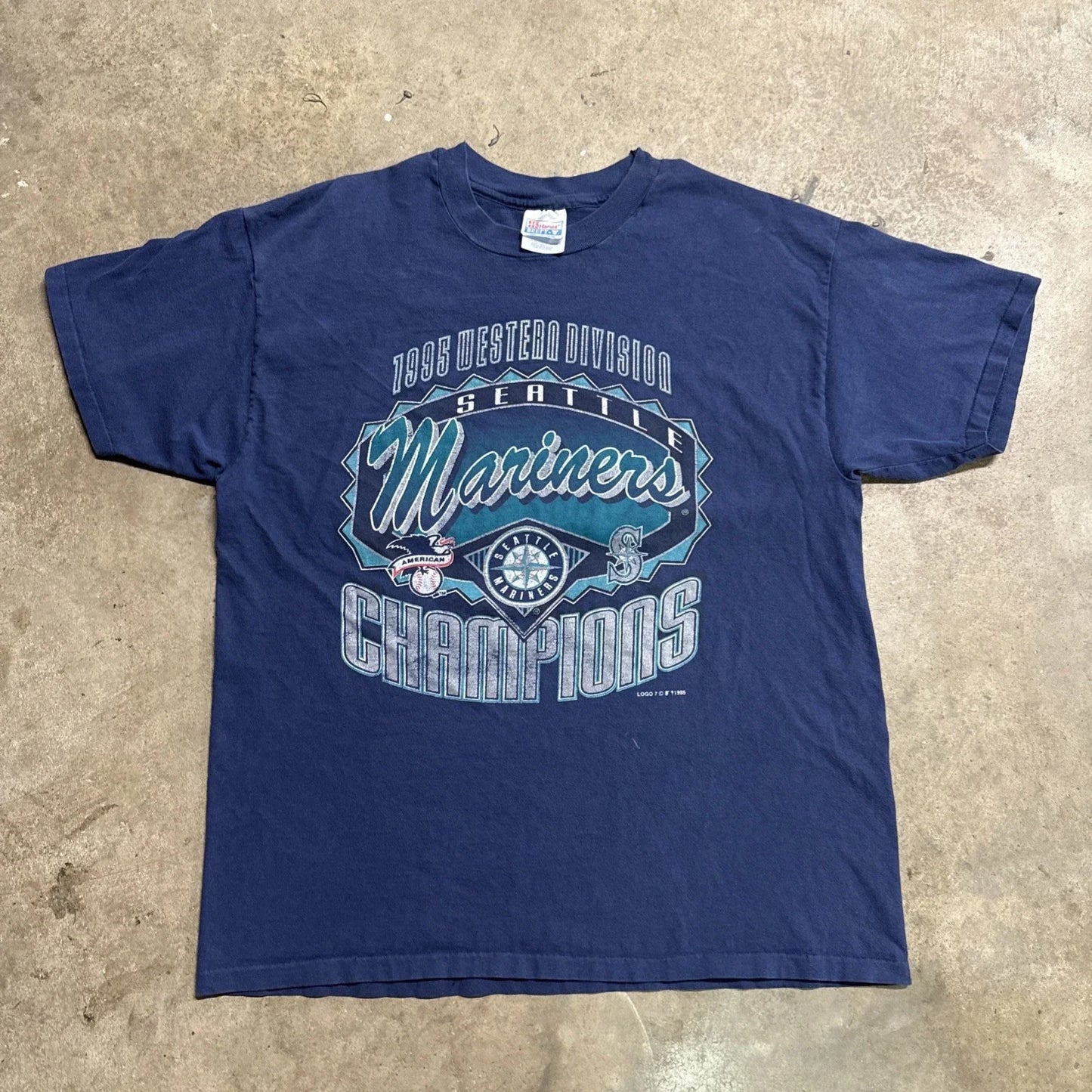 Vintage Seattle Mariners Shirt Mens XL Navy 90s Faded Baseball MLB 1995 USA Unisex T-shirt, Sweatshirt, Hoodie, Long Sleeve Tee - T-Shirt, Sweatshirt, Hoodie
