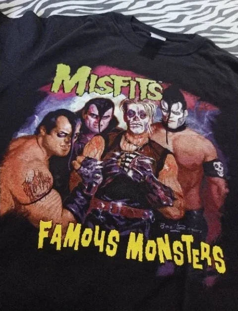 Misfits Famous Monsters Tour OG basic T-shirt, size S-5XL Unisex T-shirt, Sweatshirt, Hoodie, Long Sleeve Tee - T-Shirt, Sweatshirt, Hoodie