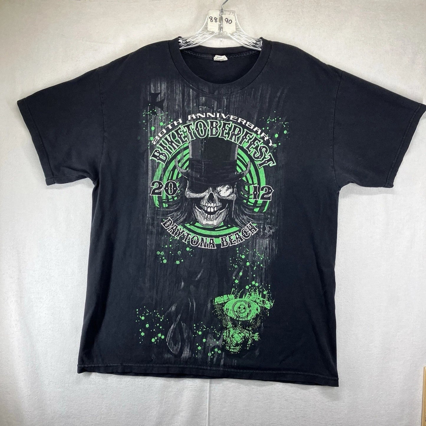 Y2K Skull Graphic T-Shirt Size Large Goth Grunge Alternative Biker Cross Unisex T-shirt, Sweatshirt, Hoodie, Long Sleeve Tee - T-Shirt, Sweatshirt, Hoodie
