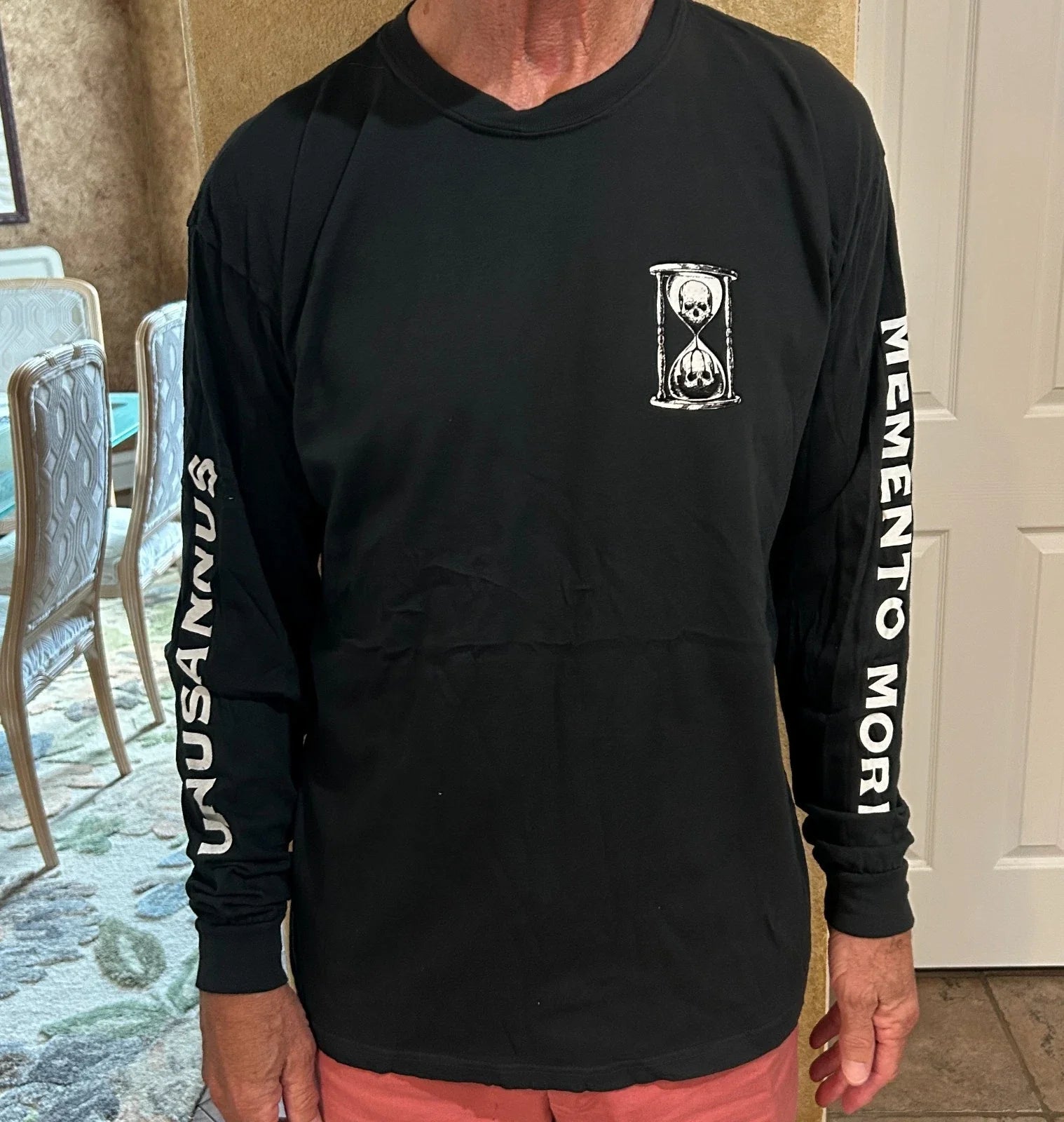 Unus Annus Memento Mori Rare Black Long Sleeve Shirt Size XL Unisex T-shirt, Sweatshirt, Hoodie, Long Sleeve Tee - T-Shirt, Sweatshirt, Hoodie