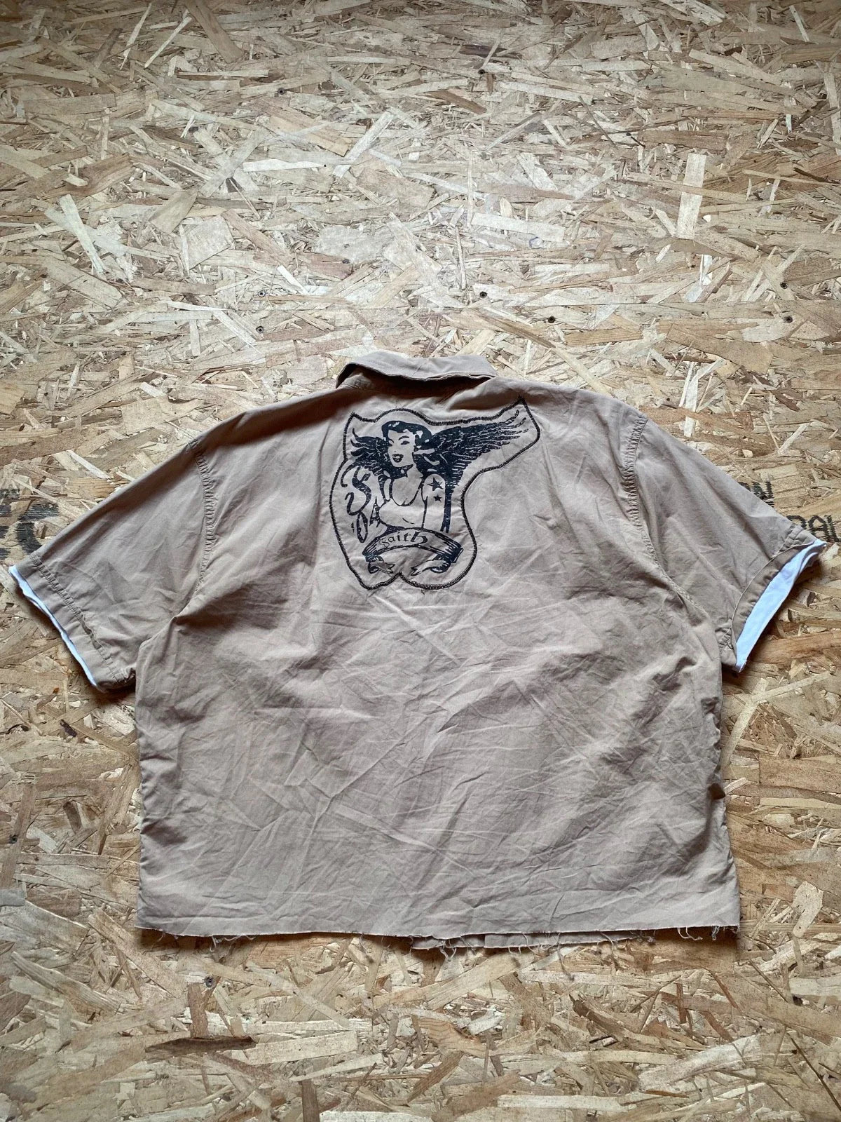 Beige Y2K Redsquad XXL Cropped short sleeves shirt With black graphic men's Unisex T-shirt, Sweatshirt, Hoodie, Long Sleeve Tee - T-Shirt, Sweatshirt, Hoodie