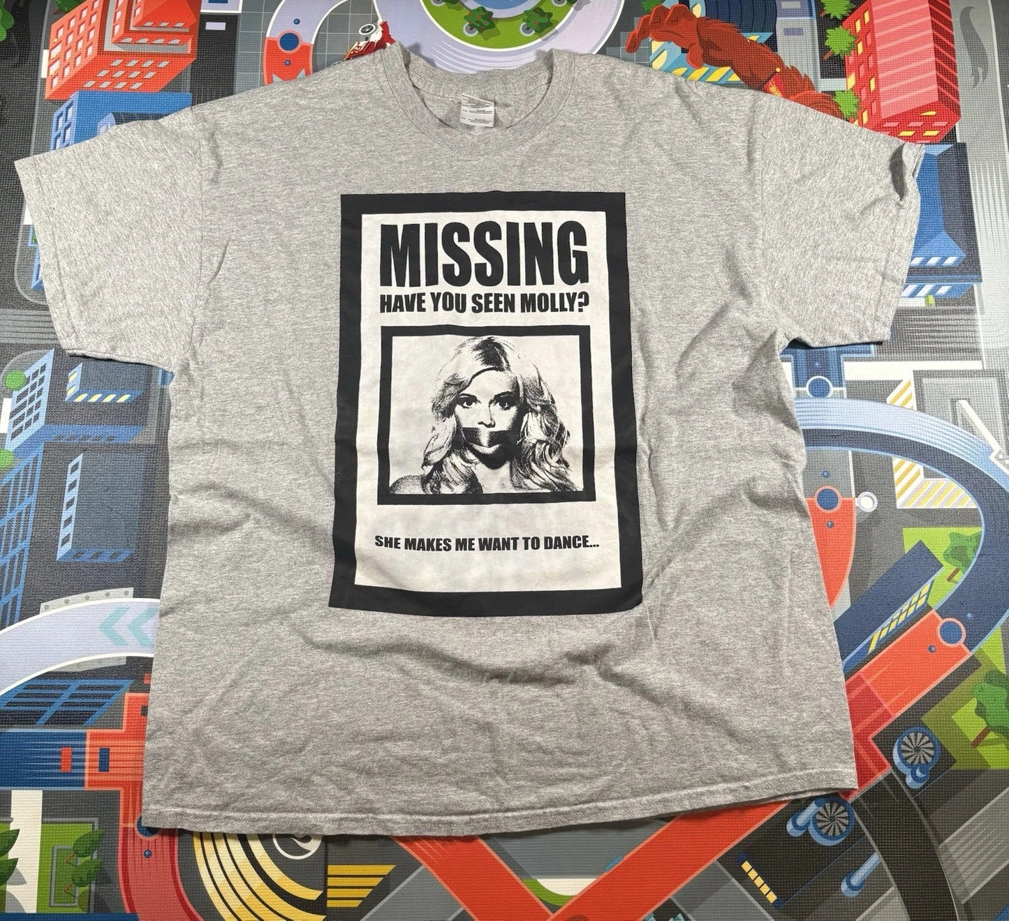 Vintage Y2K Missing Have You Seen Molly T-Shirt Size XL Unisex T-shirt, Sweatshirt, Hoodie, Long Sleeve Tee - T-Shirt, Sweatshirt, Hoodie
