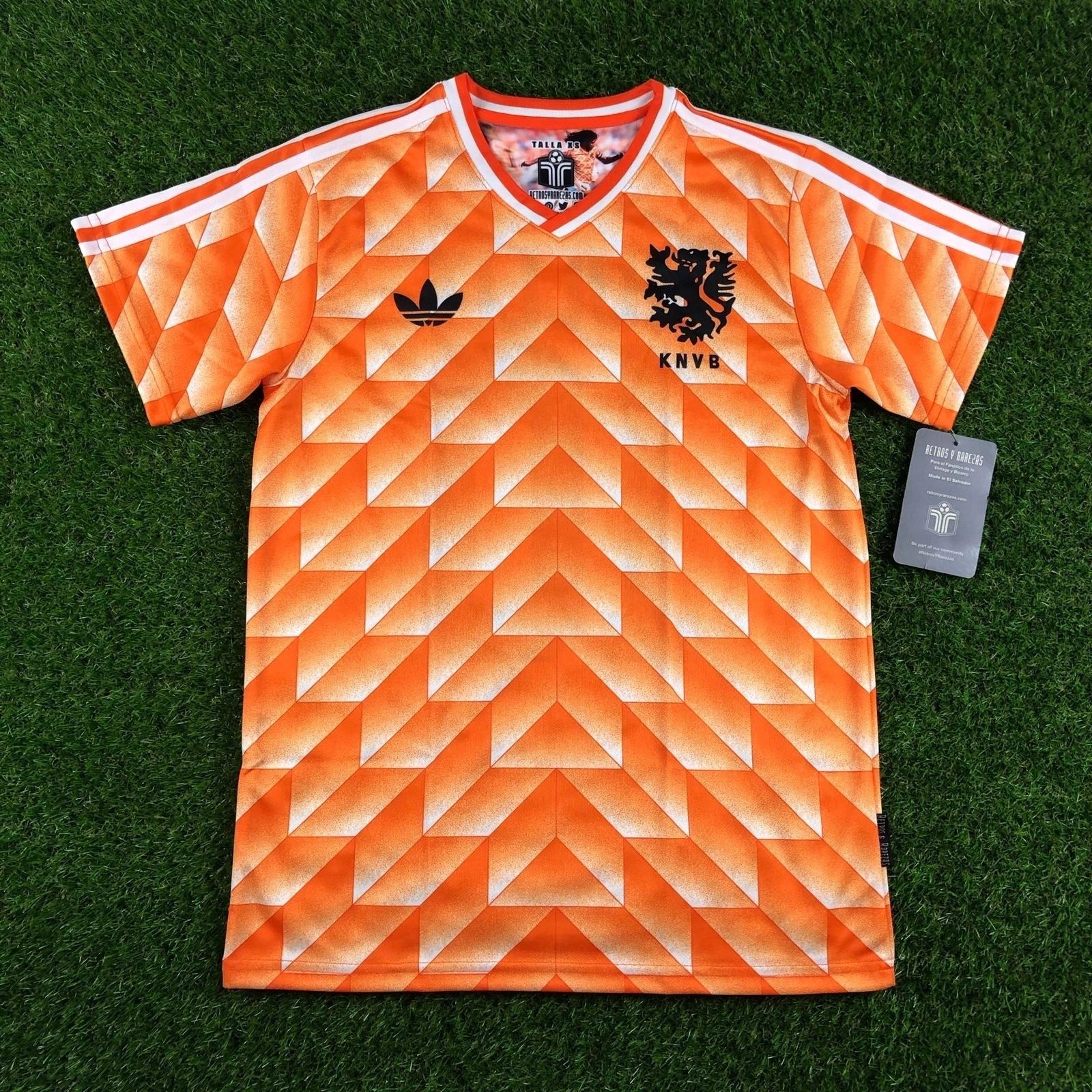 Classic Retro Netherlands Holland 1988 GULLIT 10 Football Shirt Jersey Size XL Unisex T-shirt, Sweatshirt, Hoodie, Long Sleeve Tee - T-Shirt, Sweatshirt, Hoodie
