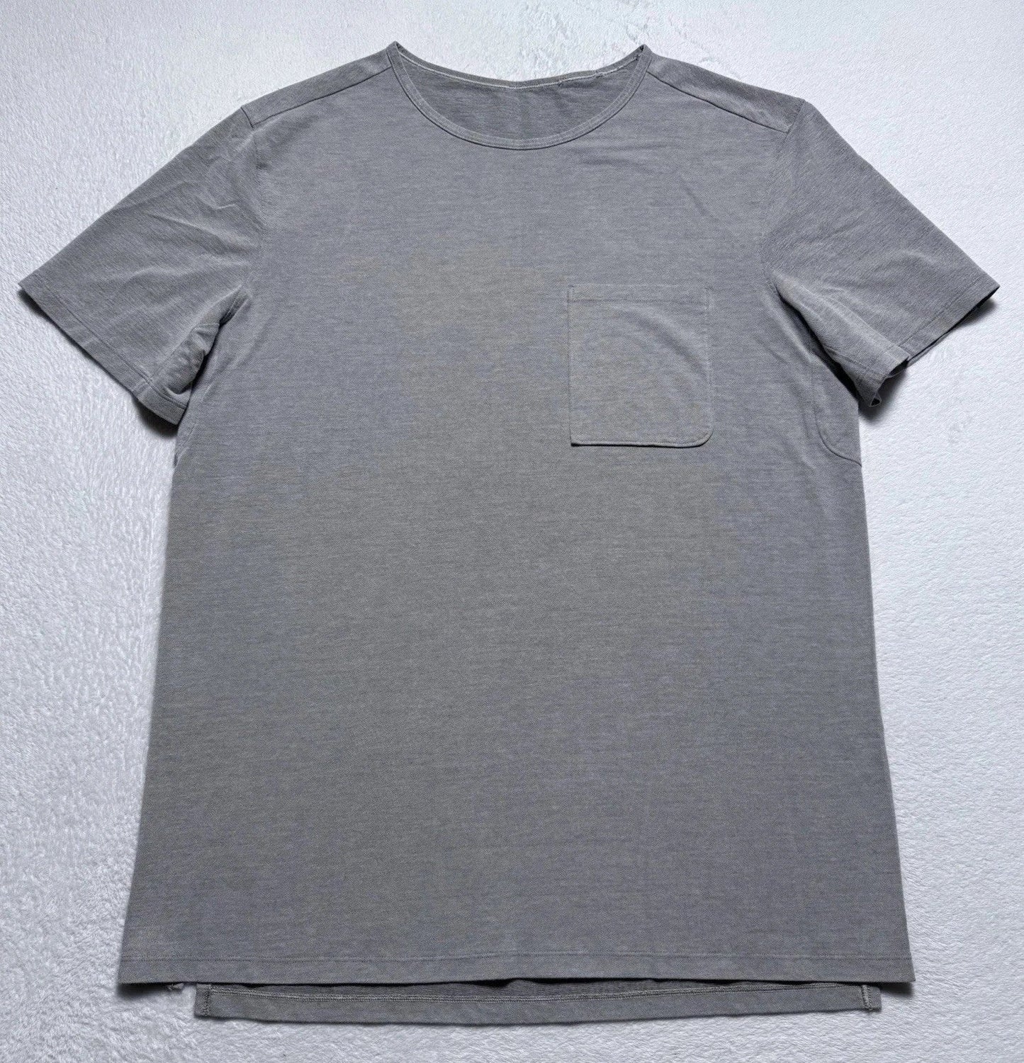 Lululemon Chest Pocket T Shirt Mens Medium Gray Casual Minimalist Short Sleeve Unisex T-shirt, Sweatshirt, Hoodie, Long Sleeve Tee - T-Shirt, Sweatshirt, Hoodie