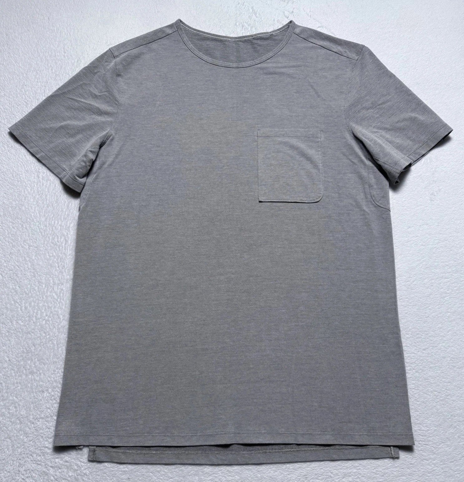 Lululemon Chest Pocket T Shirt Mens Medium Gray Casual Minimalist Short Sleeve Unisex T-shirt, Sweatshirt, Hoodie, Long Sleeve Tee - T-Shirt, Sweatshirt, Hoodie