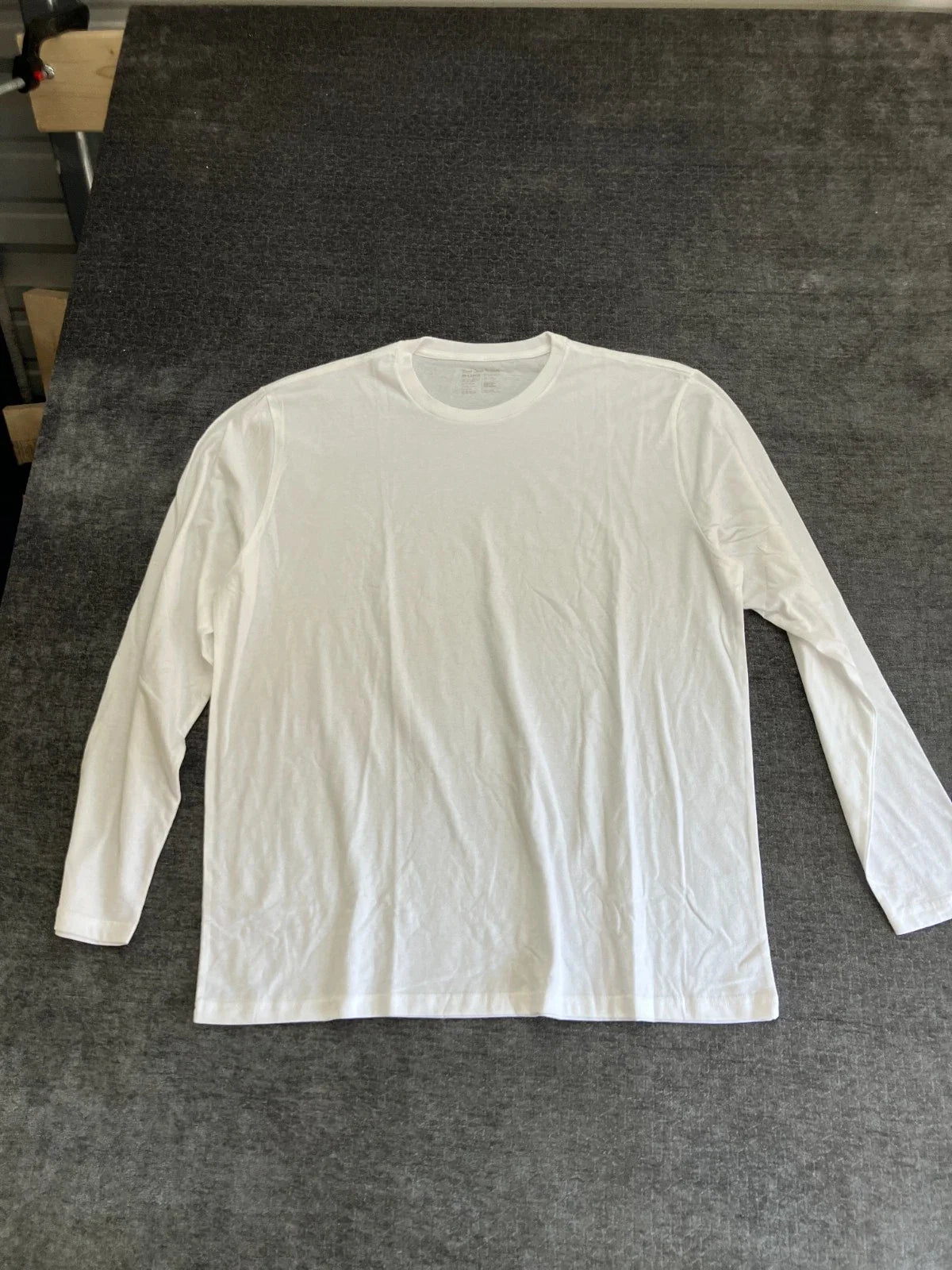 Fresh Clean Threads T-Shirt Mens 2XL White Soft Knit Cotton Crew Neck Casual Unisex T-shirt, Sweatshirt, Hoodie, Long Sleeve Tee - T-Shirt, Sweatshirt, Hoodie