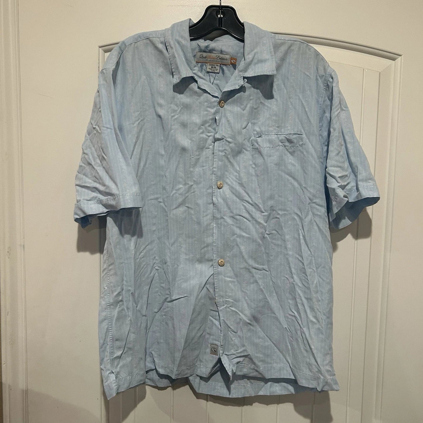 Quiksilver Shirt Mens Size Medium Button Neck Short Sleeve Stretch Unisex T-shirt, Sweatshirt, Hoodie, Long Sleeve Tee - T-Shirt, Sweatshirt, Hoodie