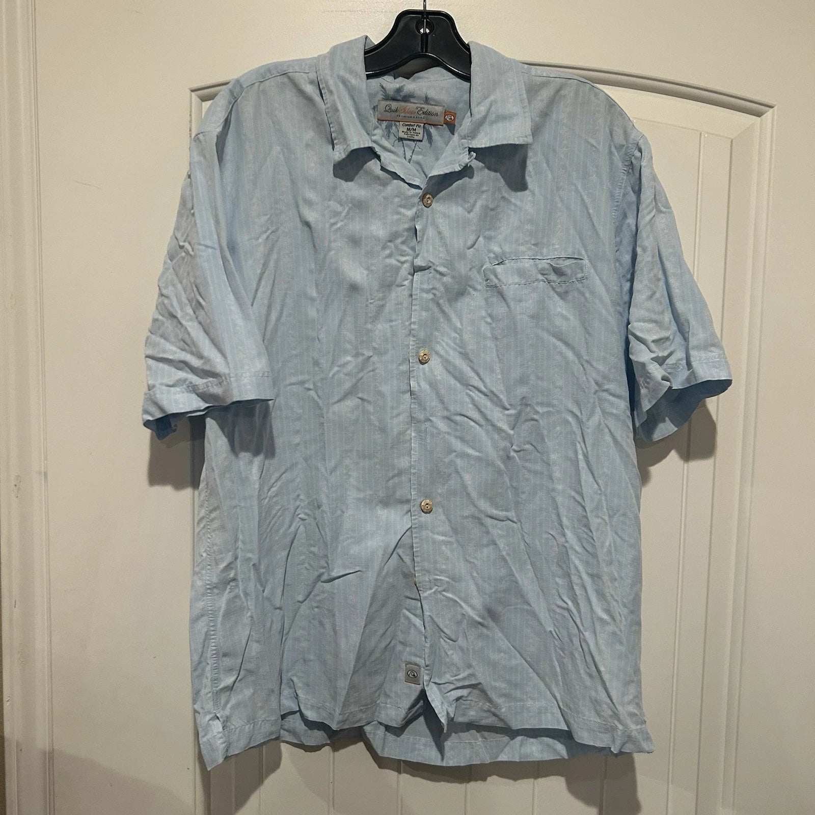 Quiksilver Shirt Mens Size Medium Button Neck Short Sleeve Stretch Unisex T-shirt, Sweatshirt, Hoodie, Long Sleeve Tee - T-Shirt, Sweatshirt, Hoodie
