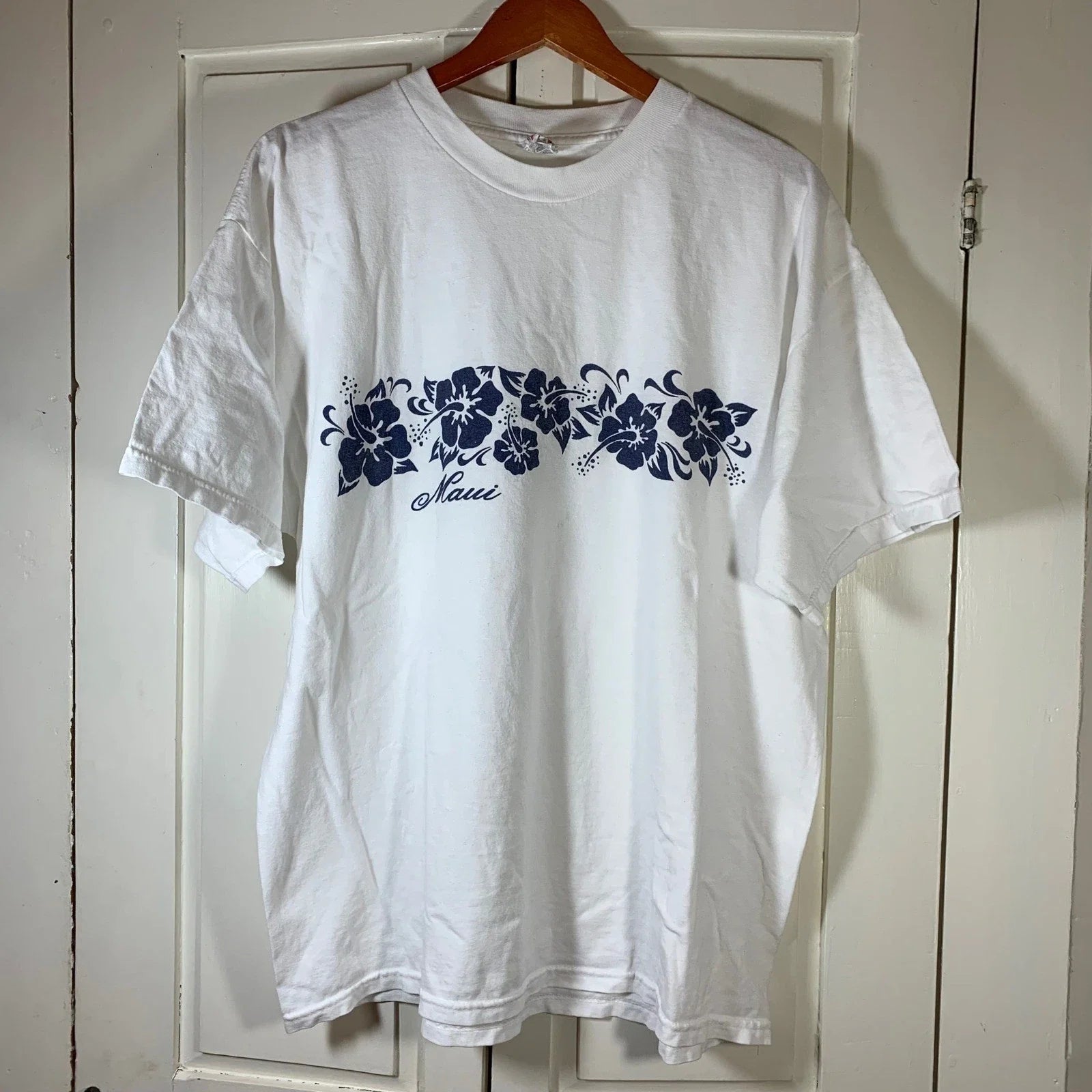 Maui Hawaii Hibiscus Floral Graphic T-Shirt White XL SS Travel Alstyle Tee READ Unisex T-shirt, Sweatshirt, Hoodie, Long Sleeve Tee - T-Shirt, Sweatshirt, Hoodie