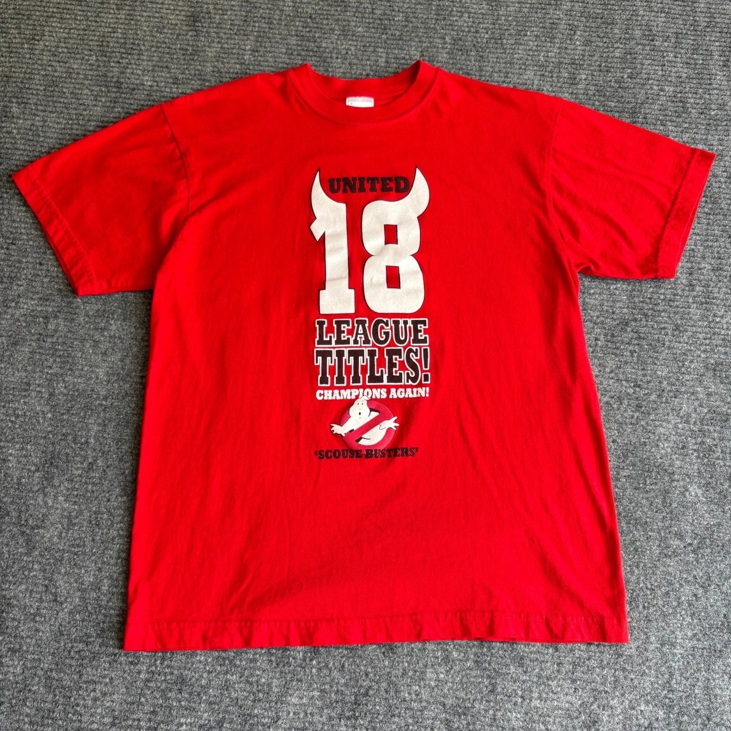 Stedman Manchester United 18 League Titles Scouse Busters Red Graphic T-Shirt S Unisex T-shirt, Sweatshirt, Hoodie, Long Sleeve Tee - T-Shirt, Sweatshirt, Hoodie
