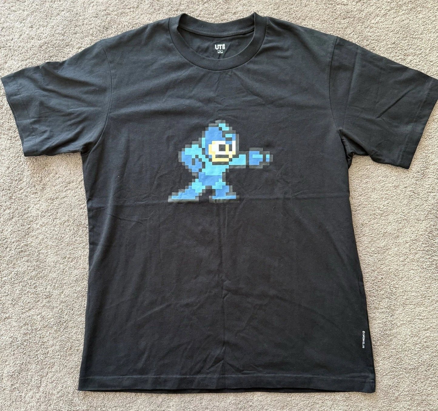 Uniqlo UT x Capcom Mega Man Black T-Shirt Men's XL Pixel Art Unisex T-shirt, Sweatshirt, Hoodie, Long Sleeve Tee - T-Shirt, Sweatshirt, Hoodie