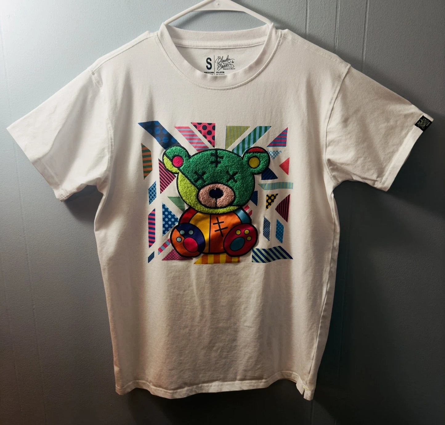 Mens Bleeker & Mercer Abstract Bear T Shirt, White w/ Multicolor Urban 3D Small Unisex T-shirt, Sweatshirt, Hoodie, Long Sleeve Tee - T-Shirt, Sweatshirt, Hoodie