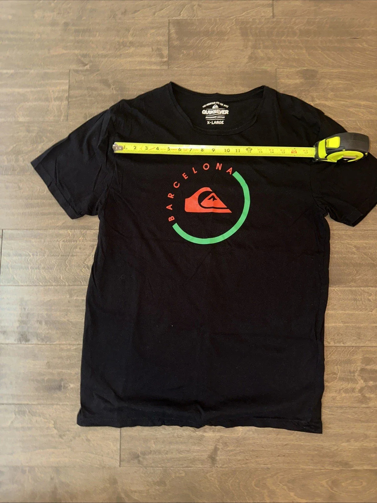 Quiksilver Men's X-Large Shirt Black Big Logo Surf Beach Casual Y2K Barcelona Xl Unisex T-shirt, Sweatshirt, Hoodie, Long Sleeve Tee - T-Shirt, Sweatshirt, Hoodie